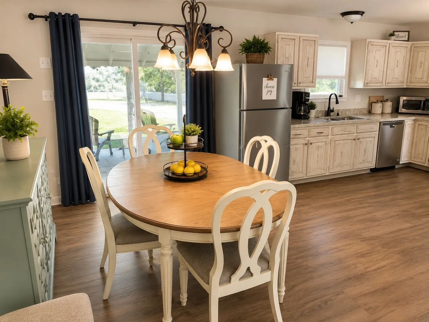 Single Family Residence For Sale in Smith County , 10038 County Road 313, Tyler, Texas 75706, 3 Bedroom, 2 Bathroom, Garage spaces, 1,664 Sqft, built in 1983, mls#21323345, Real Estate Agent in Tyler, Homes For Sale in Smith county, Homes For Sale in Tyler, Realtor in Tyler Texas, Real Estate Brokerage Independent Realty Texas, Luminita Cordes Realtor