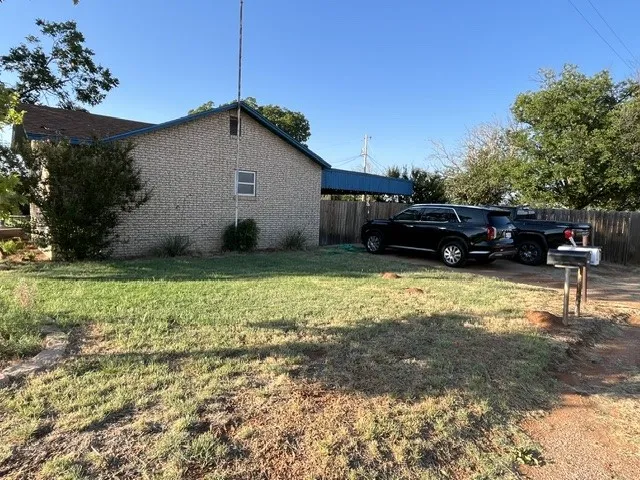 Single Family Residence For Sale in Fisher County , 116 Barb Street, Roby, Texas 79543, 3 Bedrooms, 2 Bathrooms, Garage spaces, 1,811 Sqft, built in 1955, Price $215,000, mls#21323352, Real Estate Agent in Roby, Homes For Sale in Fisher county, Homes For Sale in Roby, Realtor in Roby Texas, Real Estate Brokerage Independent Realty Texas, Luminita Cordes Realtor