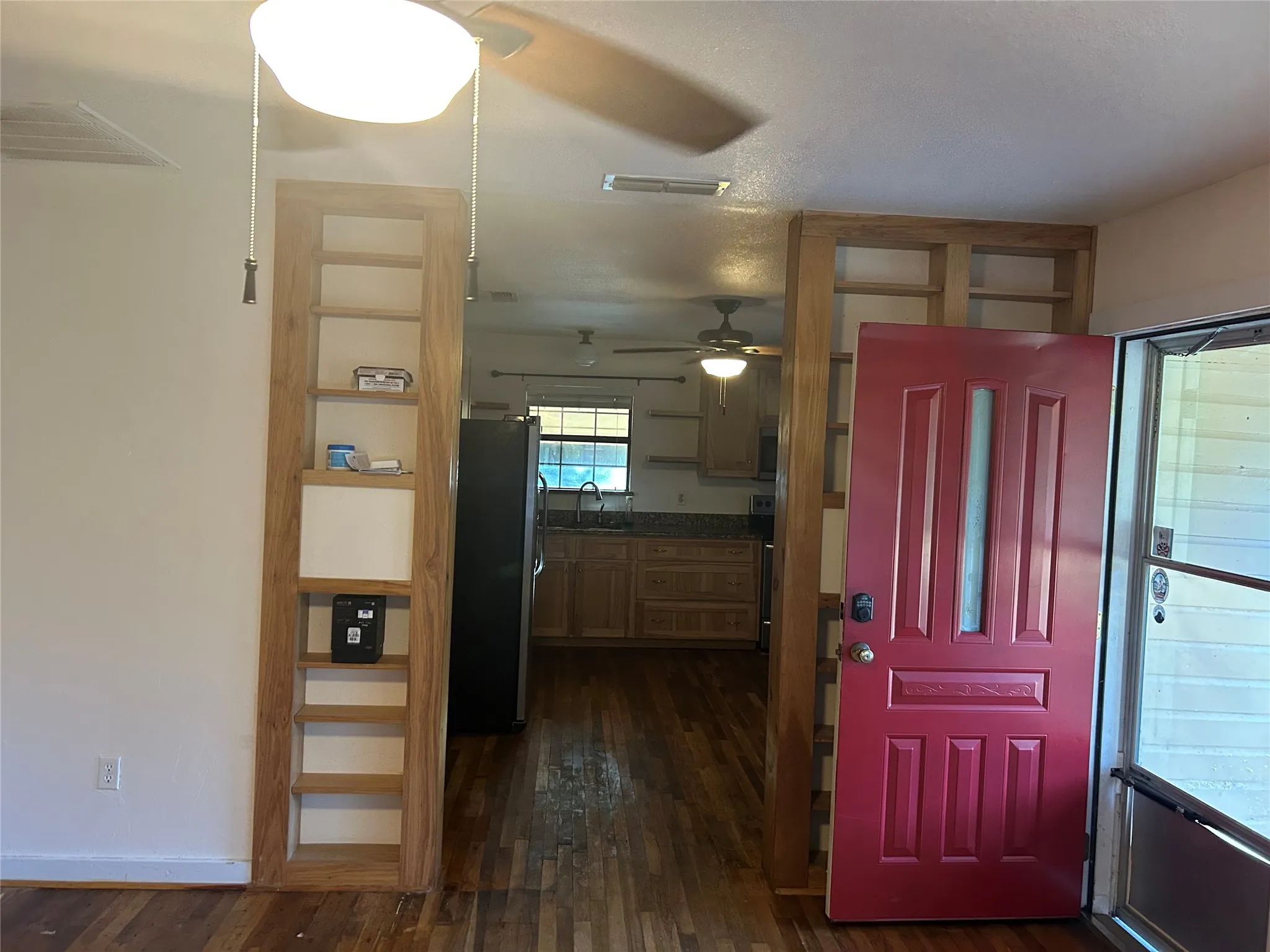 Farm For Sale in Kaufman County , 10710 US Highway 80, Terrell, Texas 75161, 1 Bedroom, 1 Bathroom, Garage spaces, 1,206 Sqft, built in 1930, Price $749,000, mls#21323360, Real Estate Agent in Terrell, Homes For Sale in Kaufman county, Homes For Sale in Terrell, Realtor in Terrell Texas, Real Estate Brokerage Independent Realty Texas, Luminita Cordes Realtor