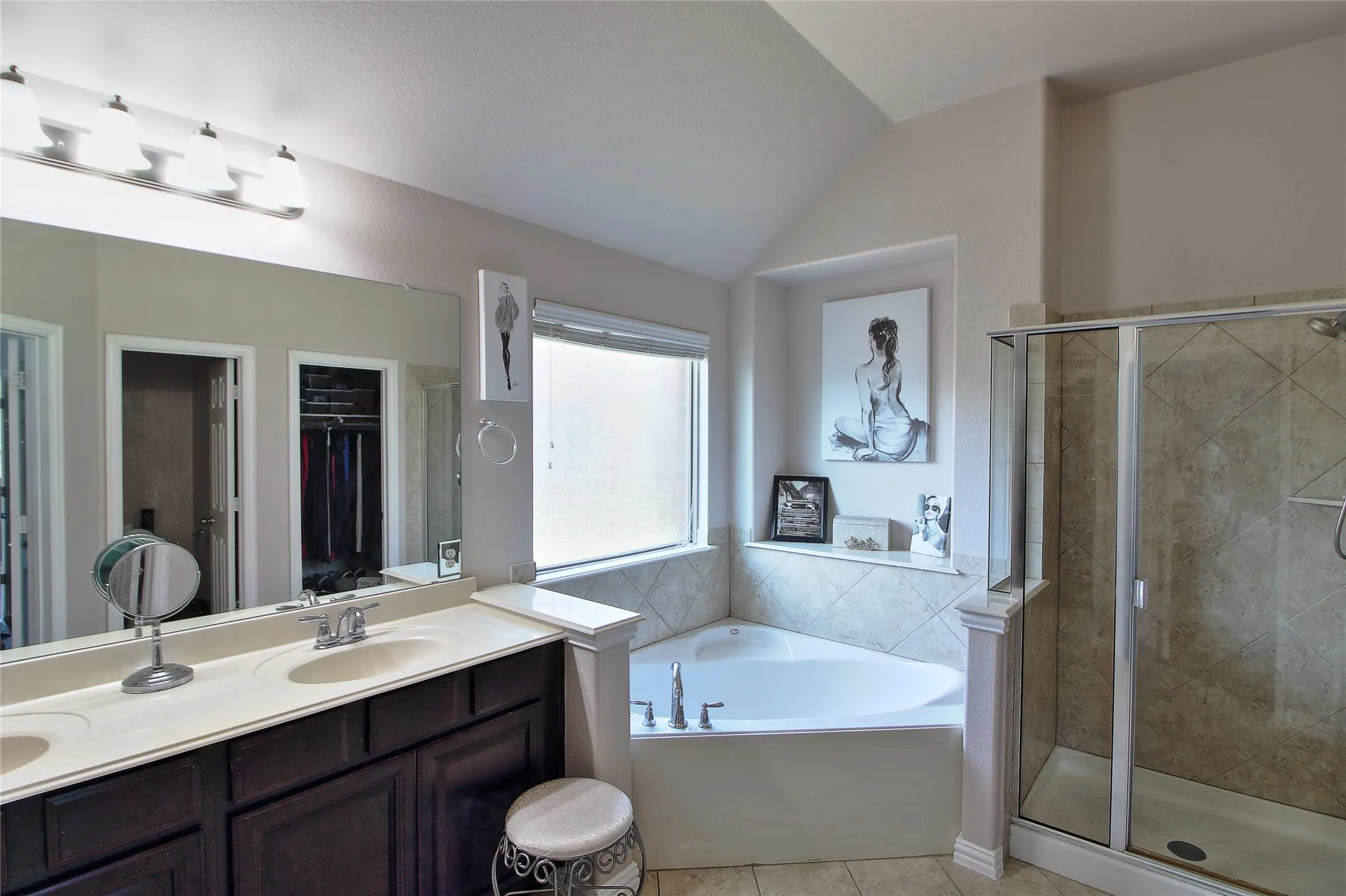 Master bath.
