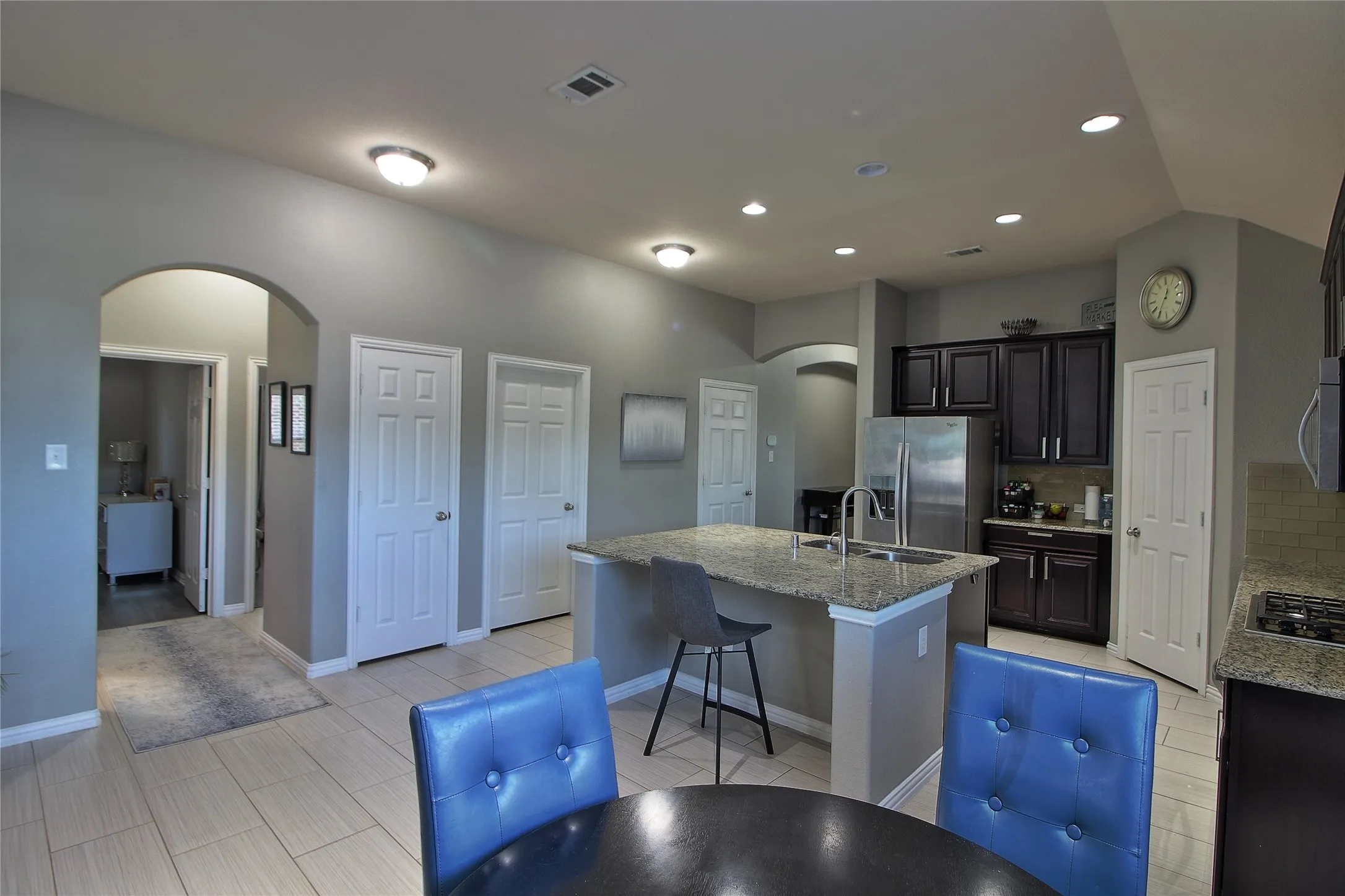Tall ceilings through out!