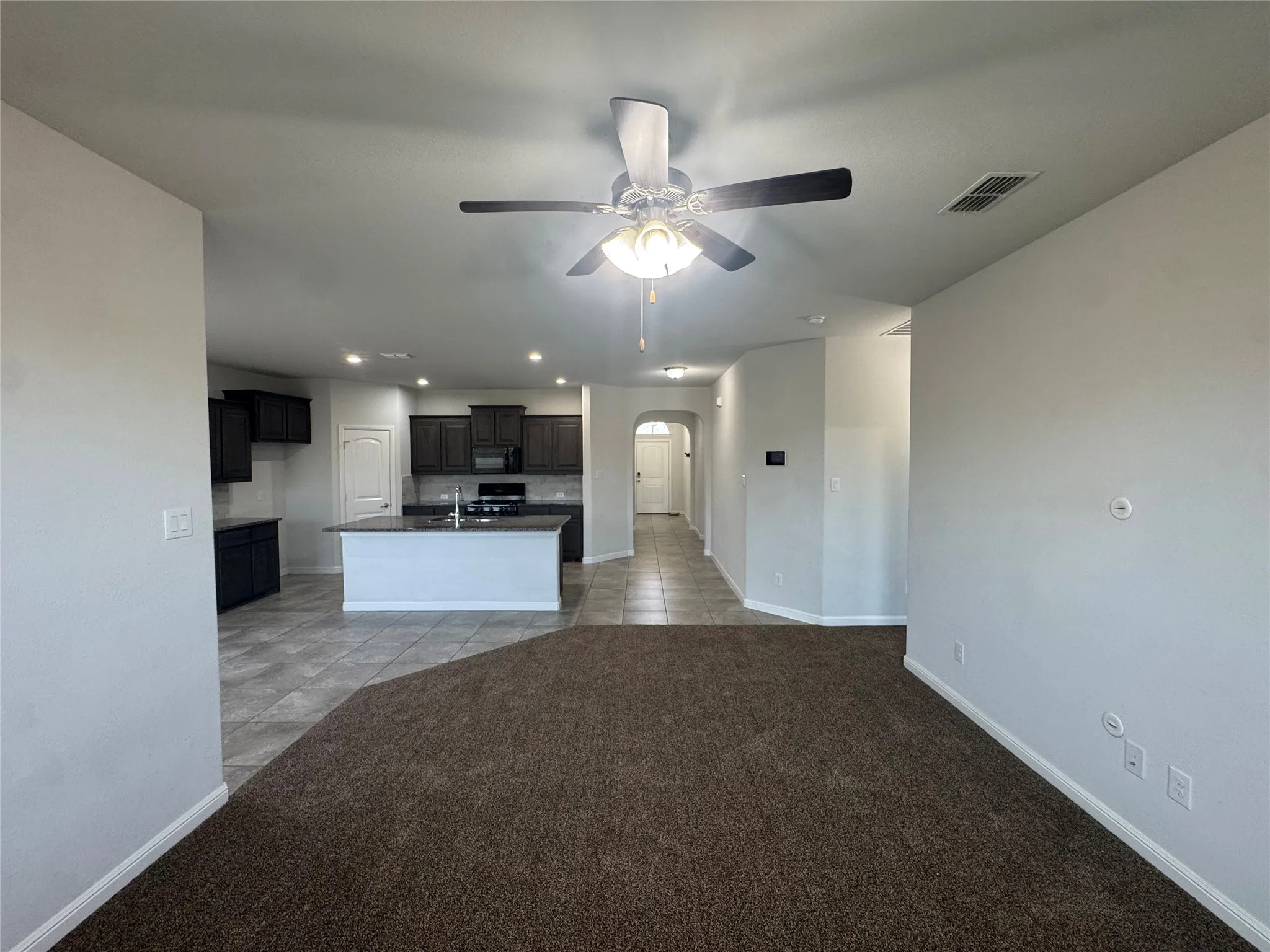 Single Family Residence For Rent in Tarrant County , 4928 Sugarcane Lane, Fort Worth, Texas 76179, 4 Bedroom, 2 Bathroom, 2 Garage spaces, 1,670 Sqft, built in 2019, mls#21323367, Real Estate Agent in Fort Worth, Homes For Rent in Tarrant county, Homes For Rent in Fort Worth, Realtor in Fort Worth Texas, Real Estate Brokerage Independent Realty Texas, Luminita Cordes Realtor