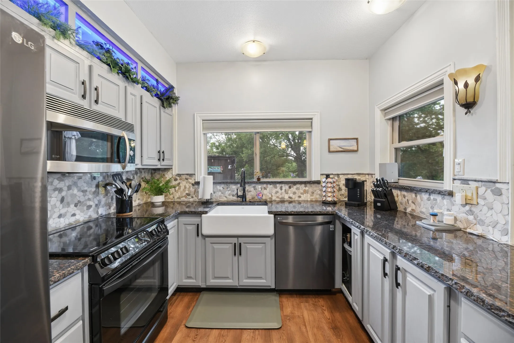 Townhouse For Sale in Grayson County , 149 Summer Place Circle BLDG N UNIT 149, Pottsboro, Texas 75076, 2 Bedroom, 2 Bathroom, 1 Garage spaces, 1,257 Sqft, built in 1984, mls#21323374, Real Estate Agent in Pottsboro, Homes For Sale in Grayson county, Homes For Sale in Pottsboro, Realtor in Pottsboro Texas, Real Estate Brokerage Independent Realty Texas, Luminita Cordes Realtor