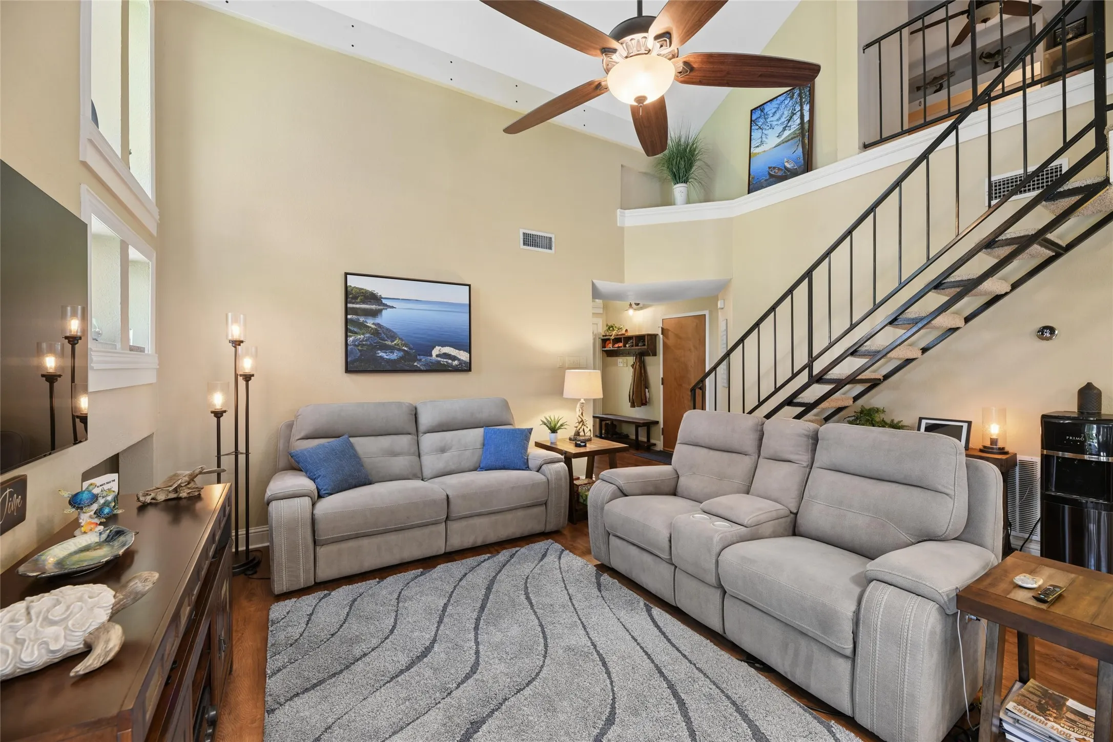 Townhouse For Sale in Grayson County , 149 Summer Place Circle BLDG N UNIT 149, Pottsboro, Texas 75076, 2 Bedroom, 2 Bathroom, 1 Garage spaces, 1,257 Sqft, built in 1984, mls#21323374, Real Estate Agent in Pottsboro, Homes For Sale in Grayson county, Homes For Sale in Pottsboro, Realtor in Pottsboro Texas, Real Estate Brokerage Independent Realty Texas, Luminita Cordes Realtor
