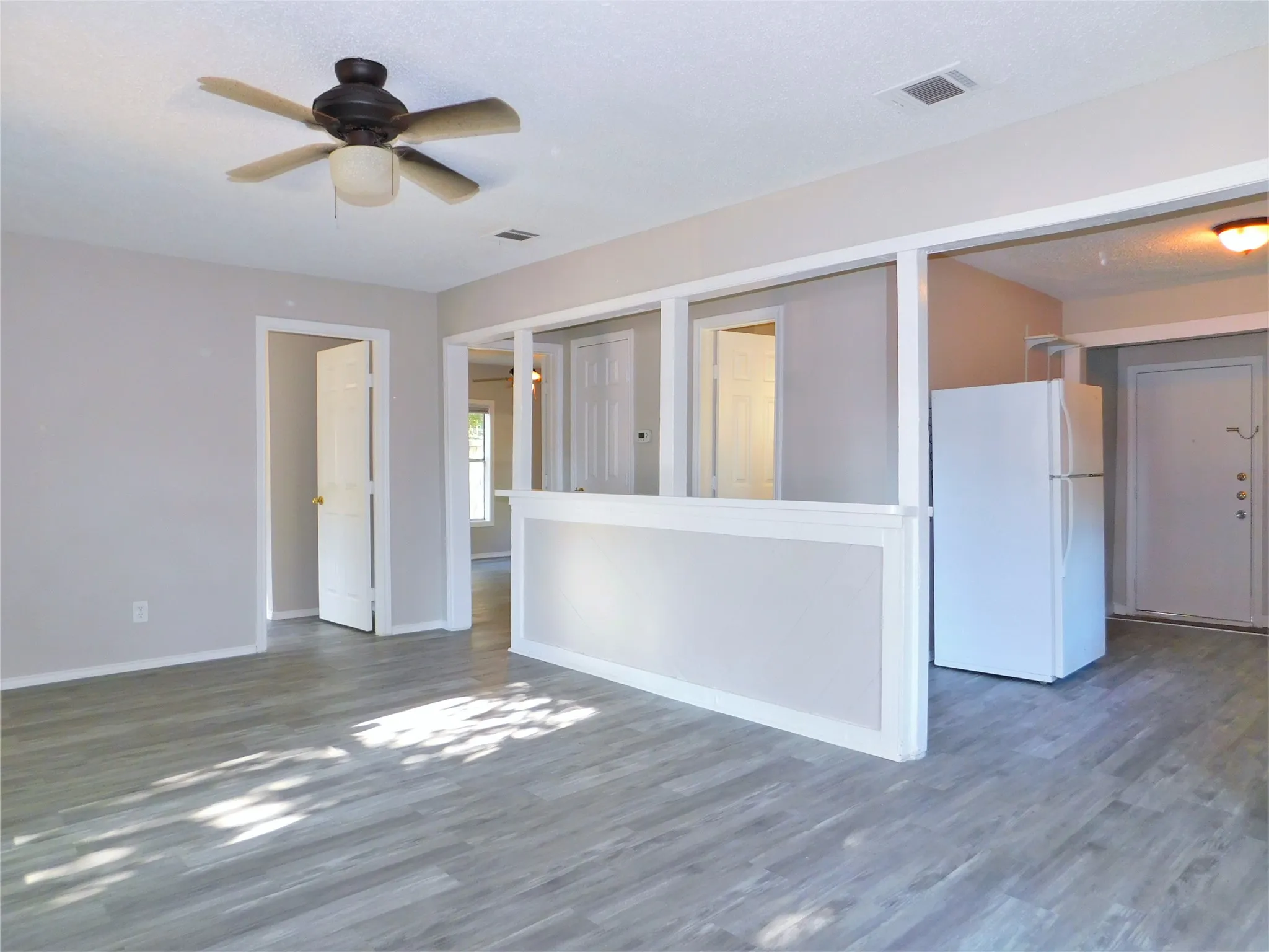 Single Family Residence For Rent in Denton County , 1014 Peak Street, Denton, Texas 76201, 2 Bedroom, 1 Bathroom, Garage spaces, 768 Sqft, built in 1930, mls#21304025, Real Estate Agent in Denton, Homes For Rent in Denton county, Homes For Rent in Denton, Realtor in Denton Texas, Real Estate Brokerage Independent Realty Texas, Luminita Cordes Realtor