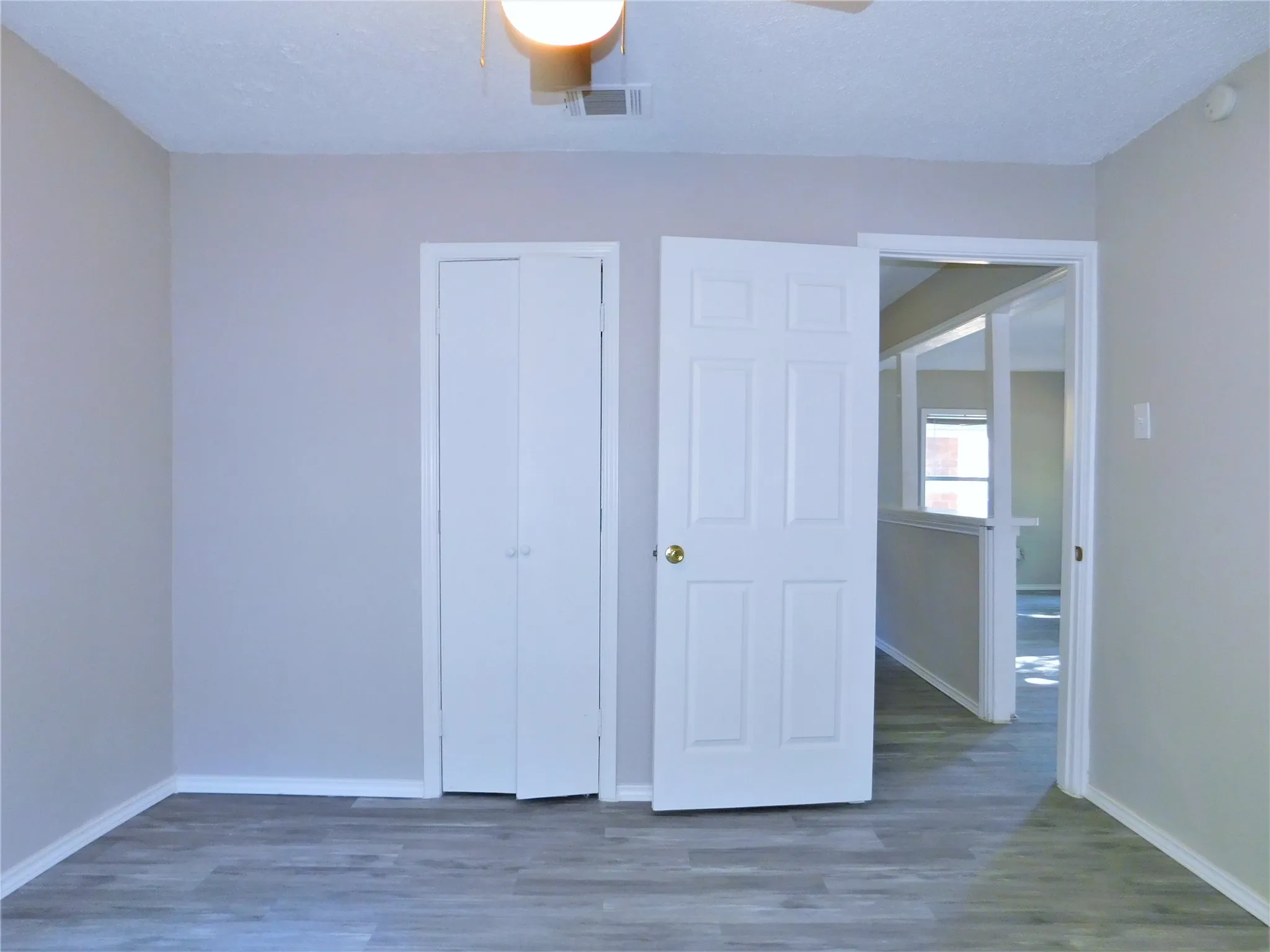 Single Family Residence For Rent in Denton County , 1014 Peak Street, Denton, Texas 76201, 2 Bedroom, 1 Bathroom, Garage spaces, 768 Sqft, built in 1930, mls#21304025, Real Estate Agent in Denton, Homes For Rent in Denton county, Homes For Rent in Denton, Realtor in Denton Texas, Real Estate Brokerage Independent Realty Texas, Luminita Cordes Realtor