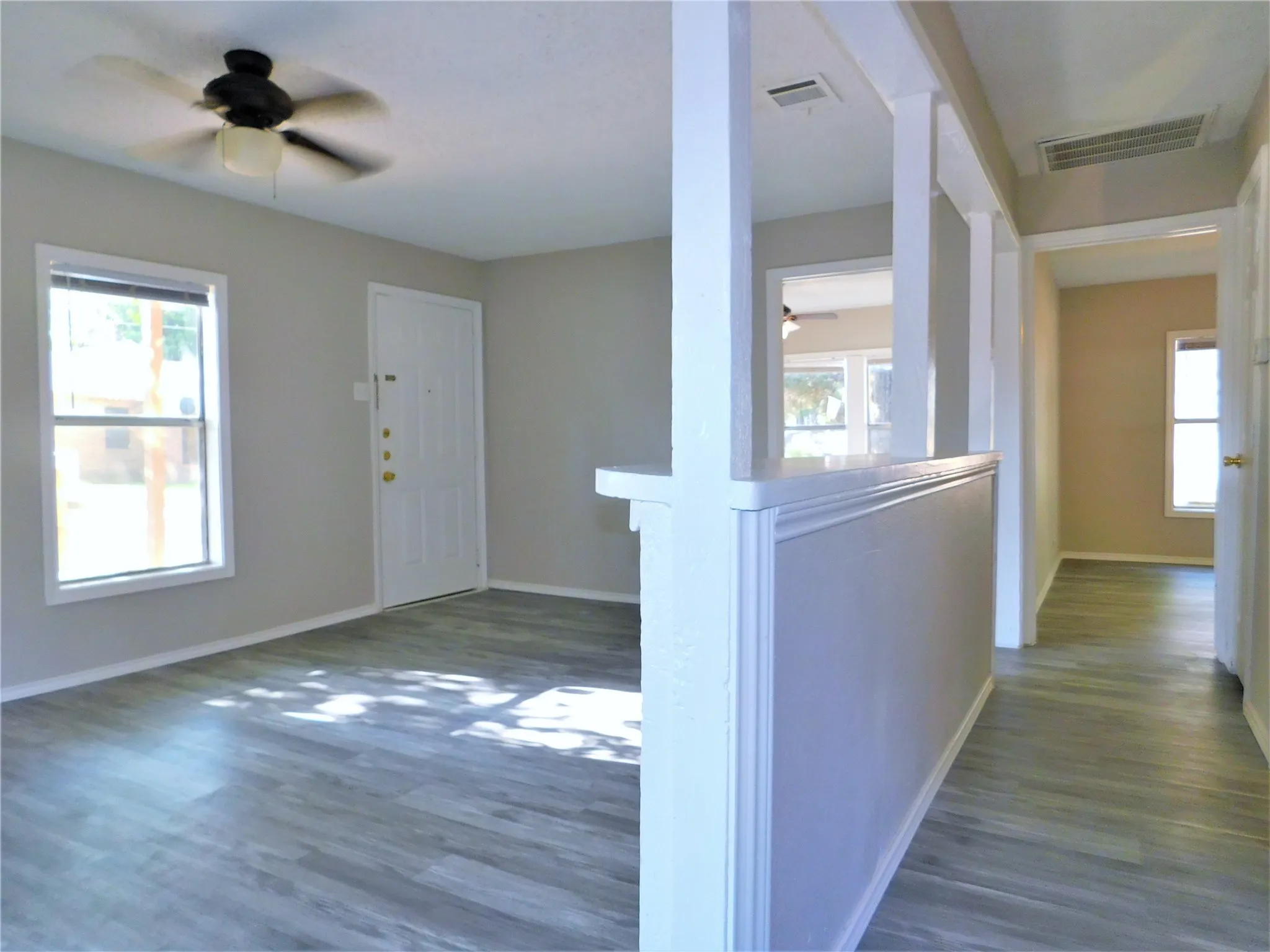 Single Family Residence For Rent in Denton County , 1014 Peak Street, Denton, Texas 76201, 2 Bedroom, 1 Bathroom, Garage spaces, 768 Sqft, built in 1930, mls#21304025, Real Estate Agent in Denton, Homes For Rent in Denton county, Homes For Rent in Denton, Realtor in Denton Texas, Real Estate Brokerage Independent Realty Texas, Luminita Cordes Realtor