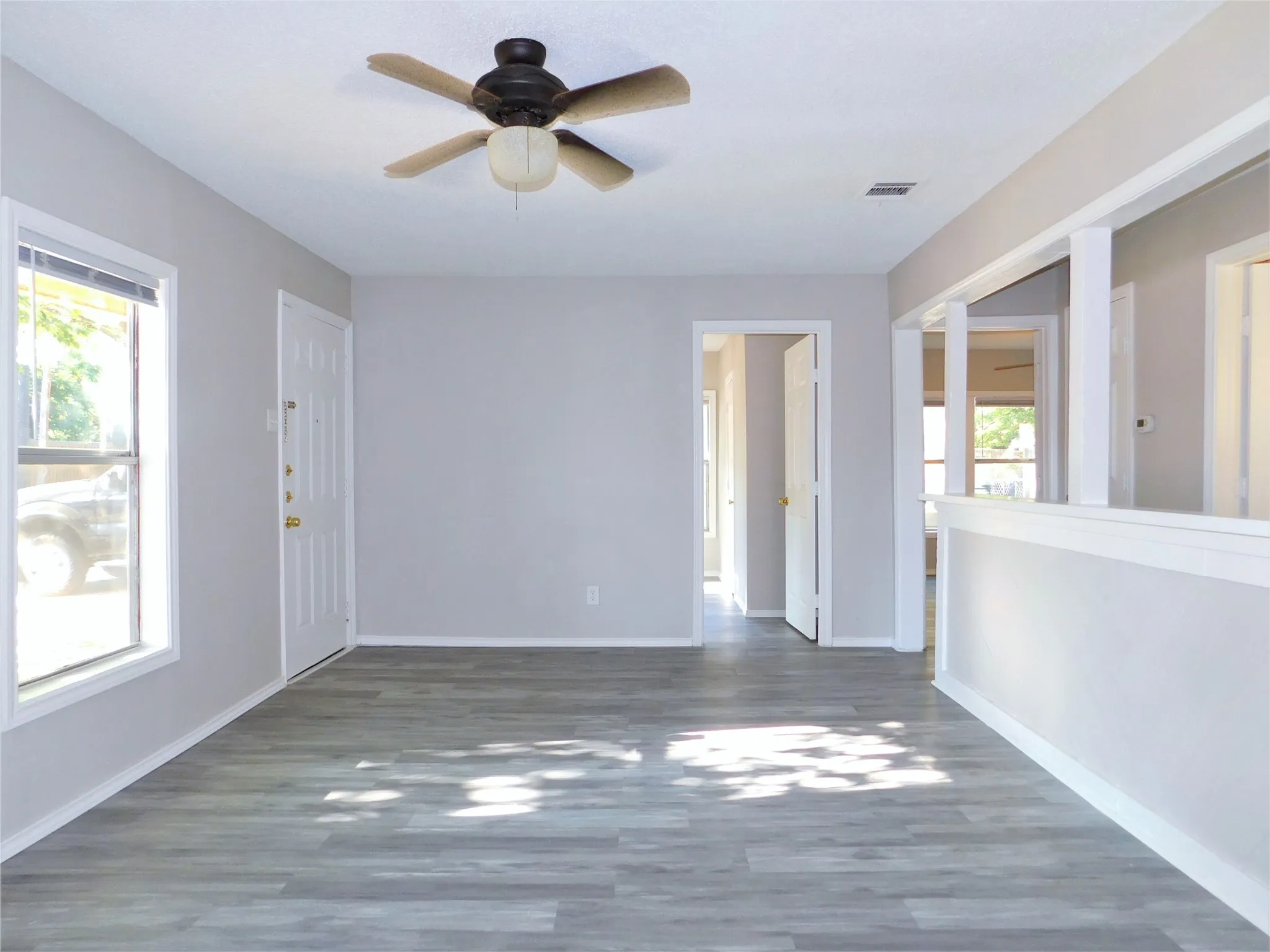 Single Family Residence For Rent in Denton County , 1014 Peak Street, Denton, Texas 76201, 2 Bedroom, 1 Bathroom, Garage spaces, 768 Sqft, built in 1930, mls#21304025, Real Estate Agent in Denton, Homes For Rent in Denton county, Homes For Rent in Denton, Realtor in Denton Texas, Real Estate Brokerage Independent Realty Texas, Luminita Cordes Realtor