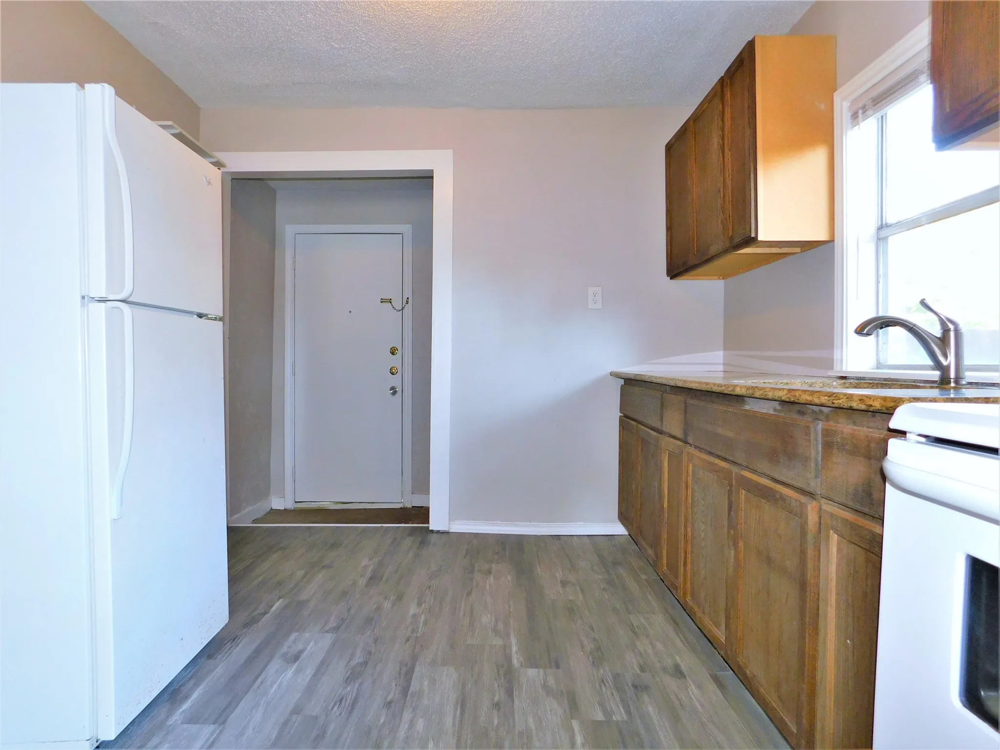 Single Family Residence For Rent in Denton County , 1014 Peak Street, Denton, Texas 76201, 2 Bedroom, 1 Bathroom, Garage spaces, 768 Sqft, built in 1930, mls#21304025, Real Estate Agent in Denton, Homes For Rent in Denton county, Homes For Rent in Denton, Realtor in Denton Texas, Real Estate Brokerage Independent Realty Texas, Luminita Cordes Realtor