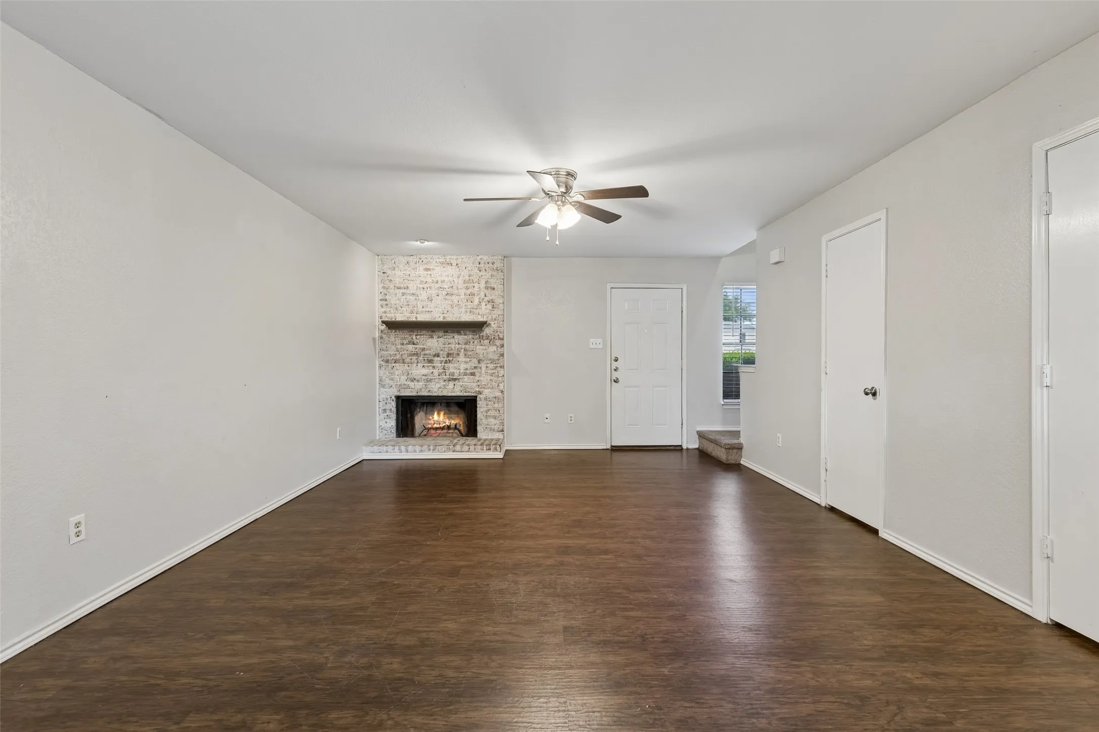 Quadruplex For Sale in Tarrant County , 321 Cambridge Drive, Saginaw, Texas 76179, 8 Bedroom, 8 Bathroom, Garage spaces, 0 Sqft, built in 1982, mls#21322557, Real Estate Agent in Saginaw, Homes For Sale in Tarrant county, Homes For Sale in Saginaw, Realtor in Saginaw Texas, Real Estate Brokerage Independent Realty Texas, Luminita Cordes Realtor