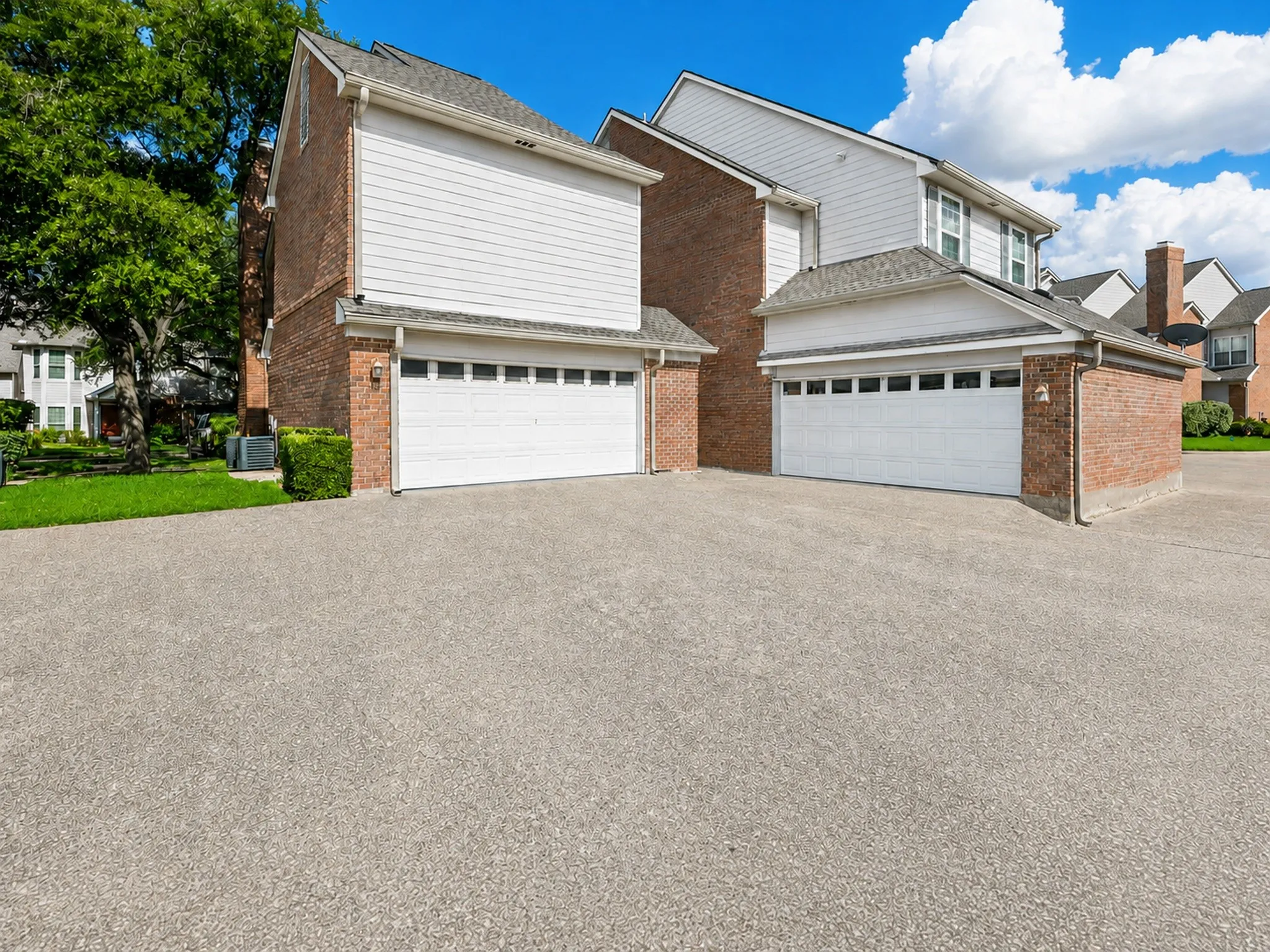 Condominium For Sale in Collin County , 4050 Frankford Road 802, Dallas, Texas 75287, 2 Bedroom, 3 Bathroom, 2 Garage spaces, 1,425 Sqft, built in 1982, mls#21317841, Real Estate Agent in Dallas, Homes For Sale in Collin county, Homes For Sale in Dallas, Realtor in Dallas Texas, Real Estate Brokerage Independent Realty Texas, Luminita Cordes Realtor