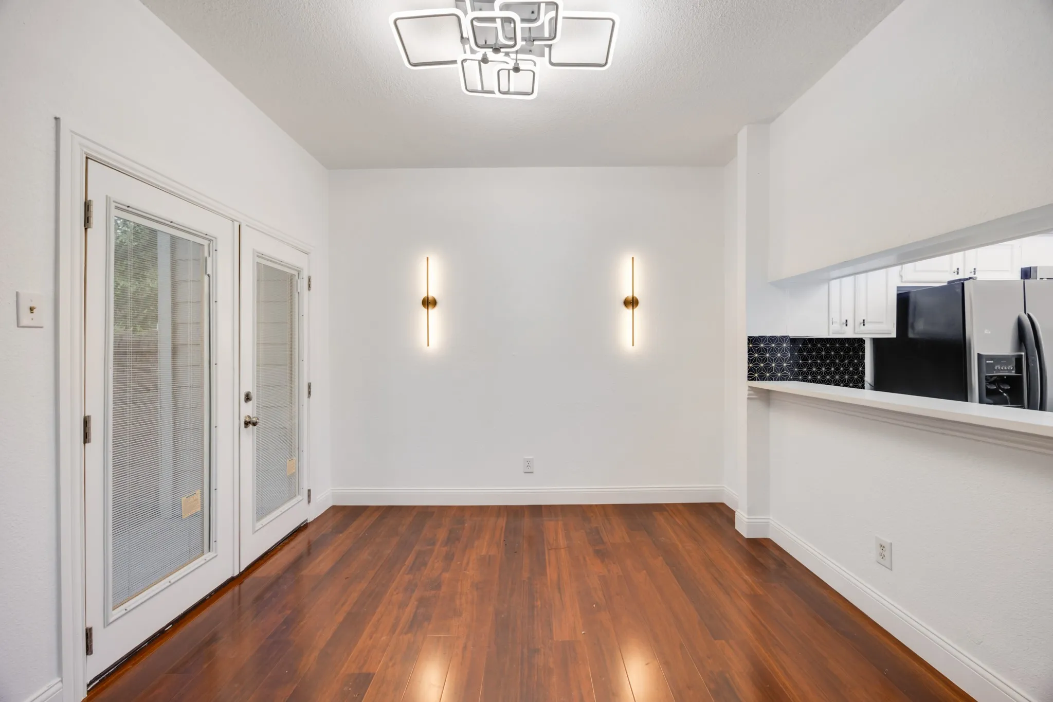 Condominium For Sale in Collin County , 4050 Frankford Road 802, Dallas, Texas 75287, 2 Bedroom, 3 Bathroom, 2 Garage spaces, 1,425 Sqft, built in 1982, mls#21317841, Real Estate Agent in Dallas, Homes For Sale in Collin county, Homes For Sale in Dallas, Realtor in Dallas Texas, Real Estate Brokerage Independent Realty Texas, Luminita Cordes Realtor