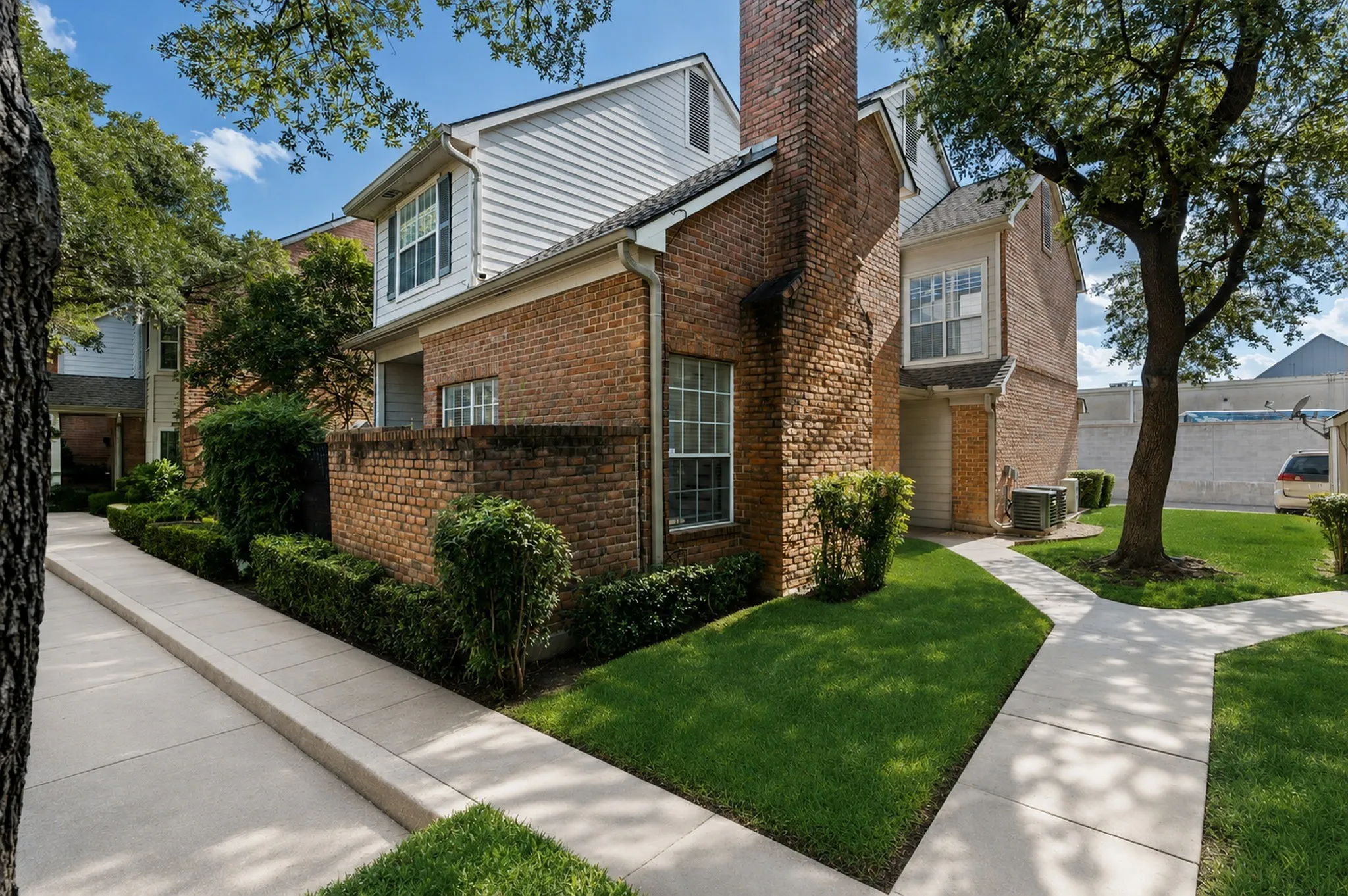 Condominium For Sale in Collin County , 4050 Frankford Road 802, Dallas, Texas 75287, 2 Bedroom, 3 Bathroom, 2 Garage spaces, 1,425 Sqft, built in 1982, mls#21317841, Real Estate Agent in Dallas, Homes For Sale in Collin county, Homes For Sale in Dallas, Realtor in Dallas Texas, Real Estate Brokerage Independent Realty Texas, Luminita Cordes Realtor