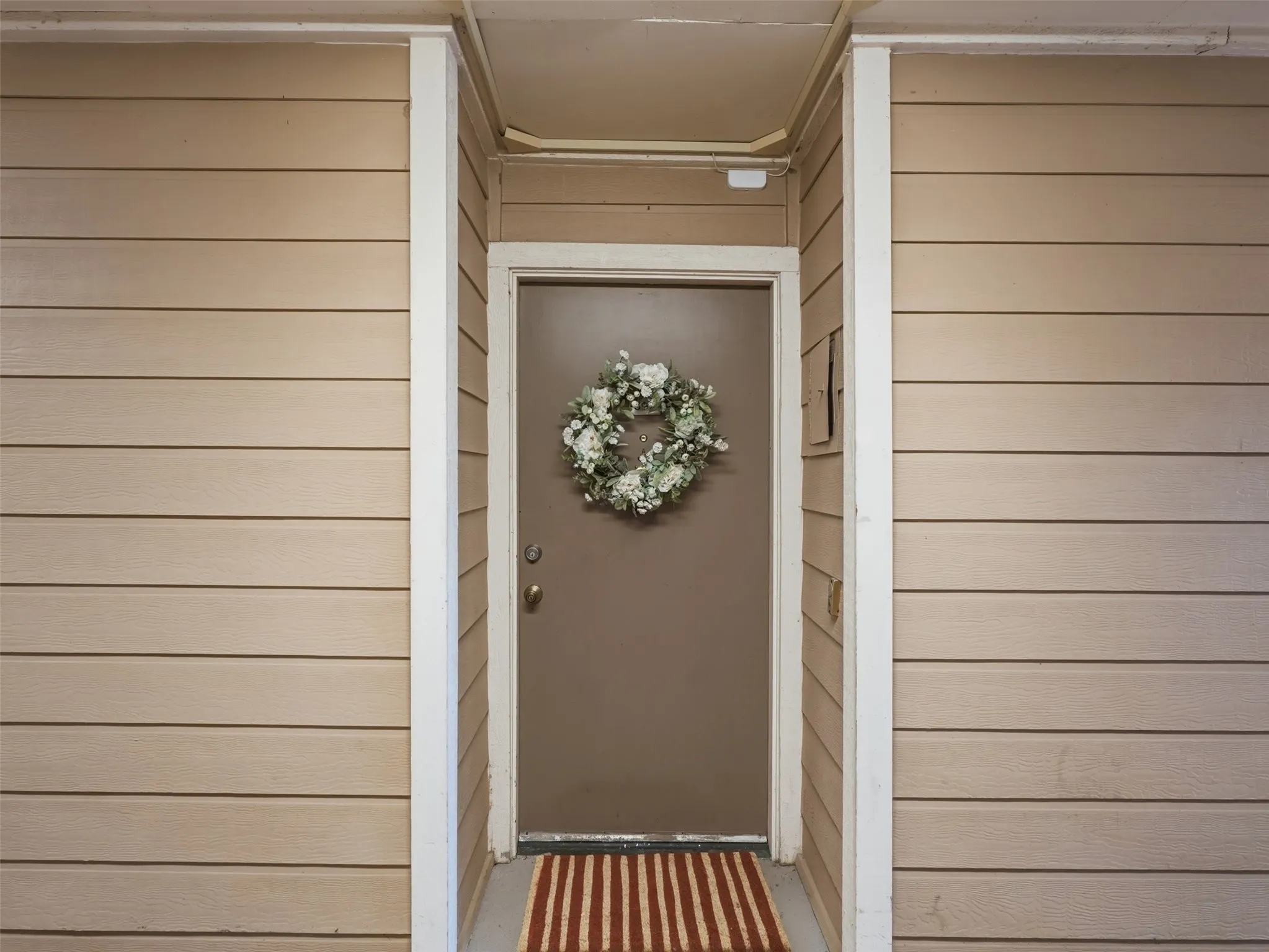 Condominium For Sale in Dallas County , 4851 Cedar Springs Road 392, Dallas, Texas 75219, 2 Bedroom, 1 Bathroom, 2 Garage spaces, 841 Sqft, built in 1970, mls#21323411, Real Estate Agent in Dallas, Homes For Sale in Dallas county, Homes For Sale in Dallas, Realtor in Dallas Texas, Real Estate Brokerage Independent Realty Texas, Luminita Cordes Realtor
