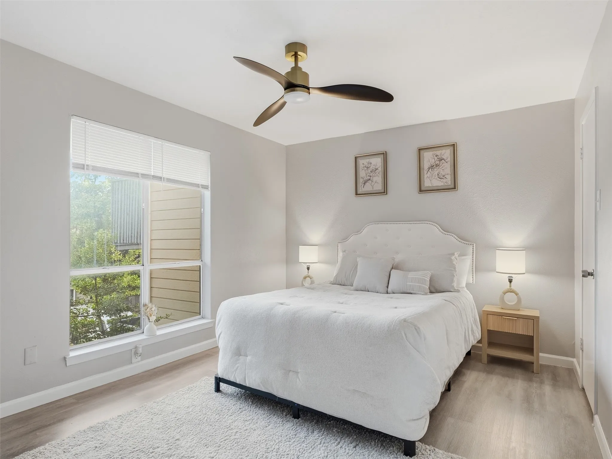 Condominium For Sale in Dallas County , 4851 Cedar Springs Road 392, Dallas, Texas 75219, 2 Bedroom, 1 Bathroom, 2 Garage spaces, 841 Sqft, built in 1970, mls#21323411, Real Estate Agent in Dallas, Homes For Sale in Dallas county, Homes For Sale in Dallas, Realtor in Dallas Texas, Real Estate Brokerage Independent Realty Texas, Luminita Cordes Realtor