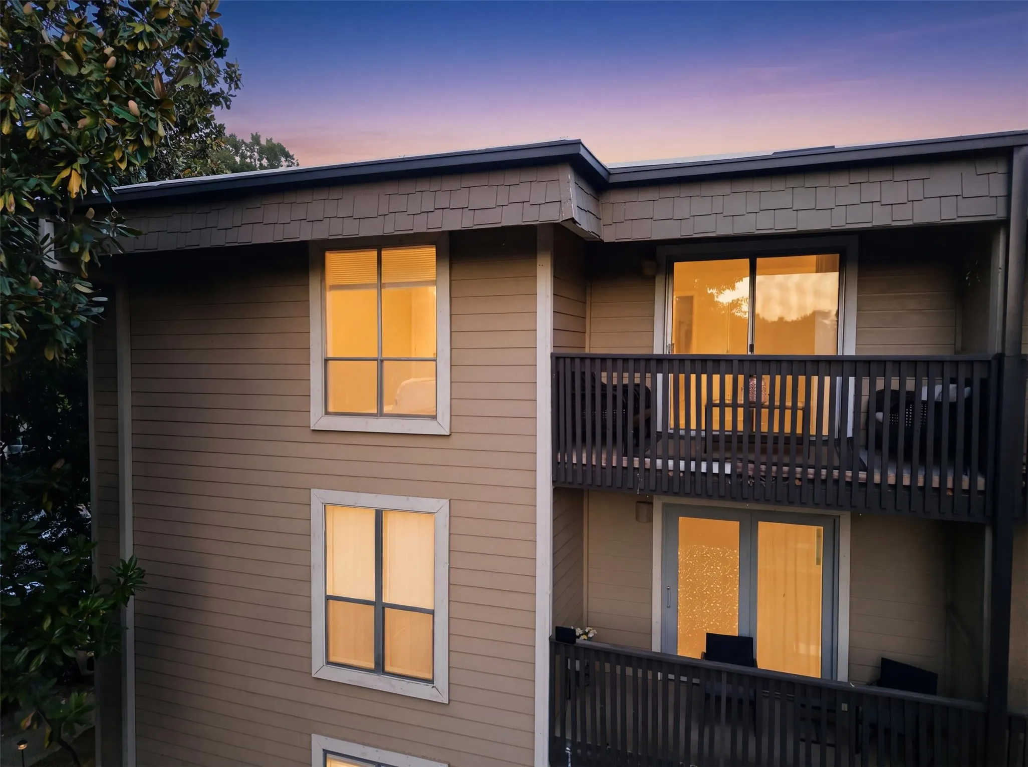 Condominium For Sale in Dallas County , 4851 Cedar Springs Road 392, Dallas, Texas 75219, 2 Bedroom, 1 Bathroom, 2 Garage spaces, 841 Sqft, built in 1970, mls#21323411, Real Estate Agent in Dallas, Homes For Sale in Dallas county, Homes For Sale in Dallas, Realtor in Dallas Texas, Real Estate Brokerage Independent Realty Texas, Luminita Cordes Realtor