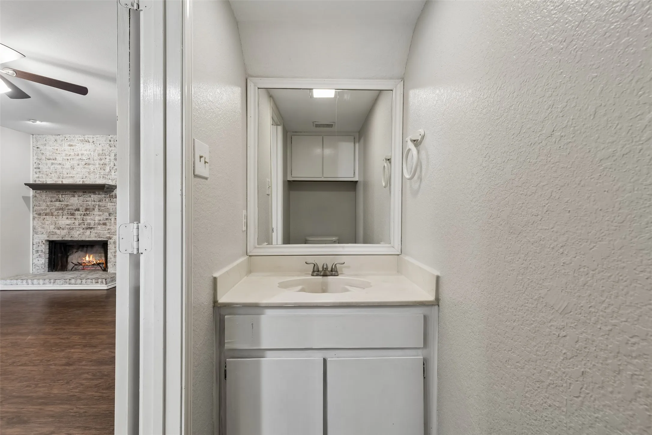 Quadruplex For Sale in Tarrant County , 405 Cambridge Drive, Saginaw, Texas 76179, 8 Bedroom, 8 Bathroom, Garage spaces, 0 Sqft, built in 1982, mls#21322574, Real Estate Agent in Saginaw, Homes For Sale in Tarrant county, Homes For Sale in Saginaw, Realtor in Saginaw Texas, Real Estate Brokerage Independent Realty Texas, Luminita Cordes Realtor