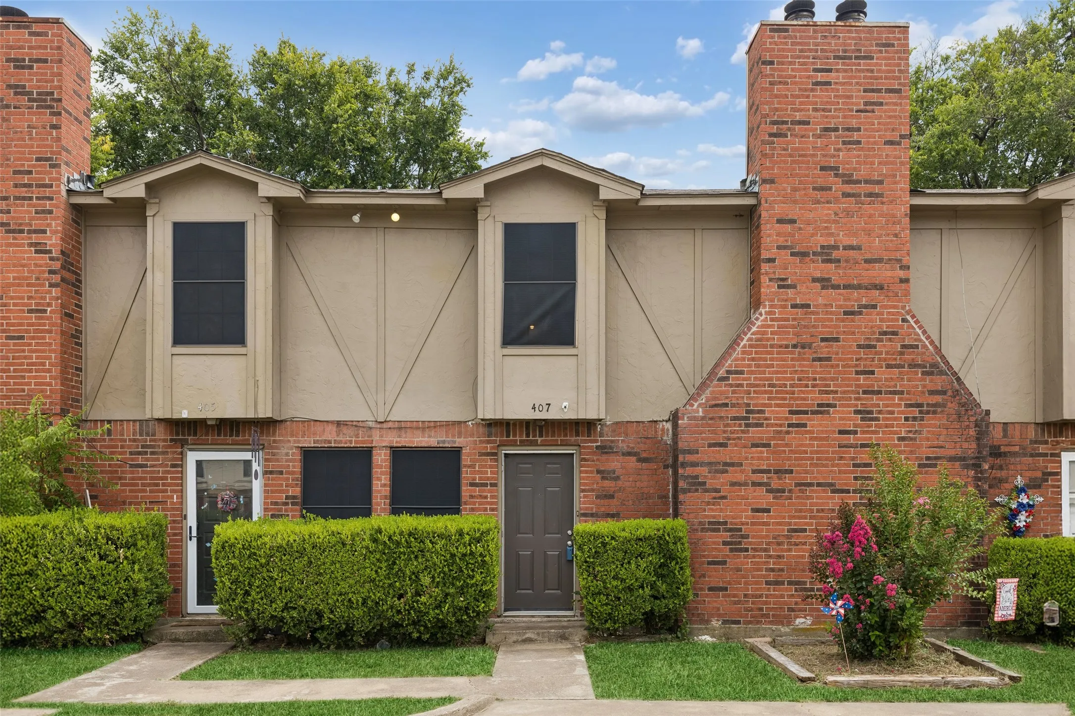 Quadruplex For Sale in Tarrant County , 405 Cambridge Drive, Saginaw, Texas 76179, 8 Bedroom, 8 Bathroom, Garage spaces, 0 Sqft, built in 1982, mls#21322574, Real Estate Agent in Saginaw, Homes For Sale in Tarrant county, Homes For Sale in Saginaw, Realtor in Saginaw Texas, Real Estate Brokerage Independent Realty Texas, Luminita Cordes Realtor