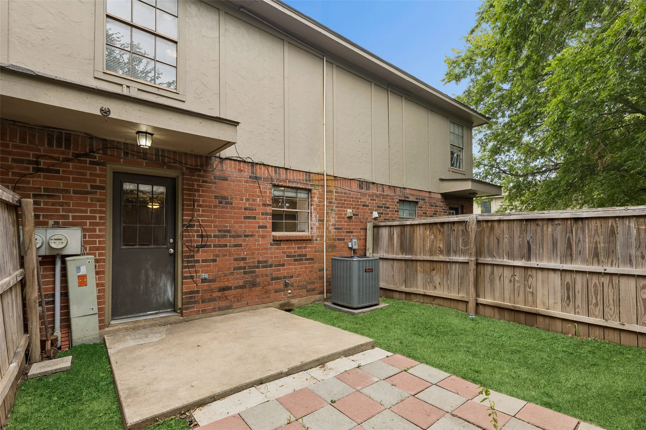 Quadruplex For Sale in Tarrant County , 405 Cambridge Drive, Saginaw, Texas 76179, 8 Bedroom, 8 Bathroom, Garage spaces, 0 Sqft, built in 1982, mls#21322574, Real Estate Agent in Saginaw, Homes For Sale in Tarrant county, Homes For Sale in Saginaw, Realtor in Saginaw Texas, Real Estate Brokerage Independent Realty Texas, Luminita Cordes Realtor