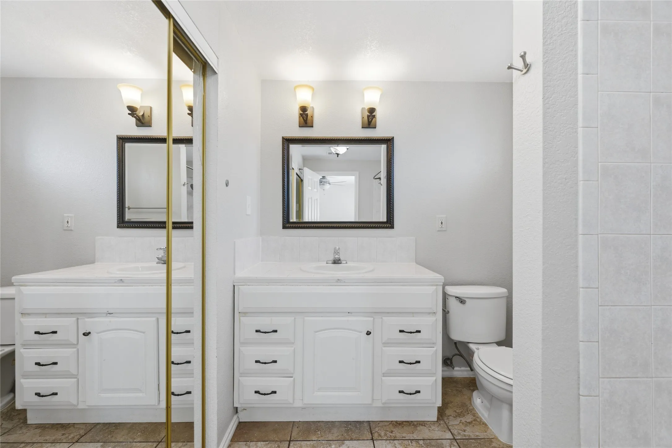 Single Family Residence For Sale in Dallas County , 1143 Newport Avenue, Dallas, Texas 75224, 3 Bedroom, 2 Bathroom, 1 Garage spaces, 1,217 Sqft, built in 1921, mls#21322816, Real Estate Agent in Dallas, Homes For Sale in Dallas county, Homes For Sale in Dallas, Realtor in Dallas Texas, Real Estate Brokerage Independent Realty Texas, Luminita Cordes Realtor