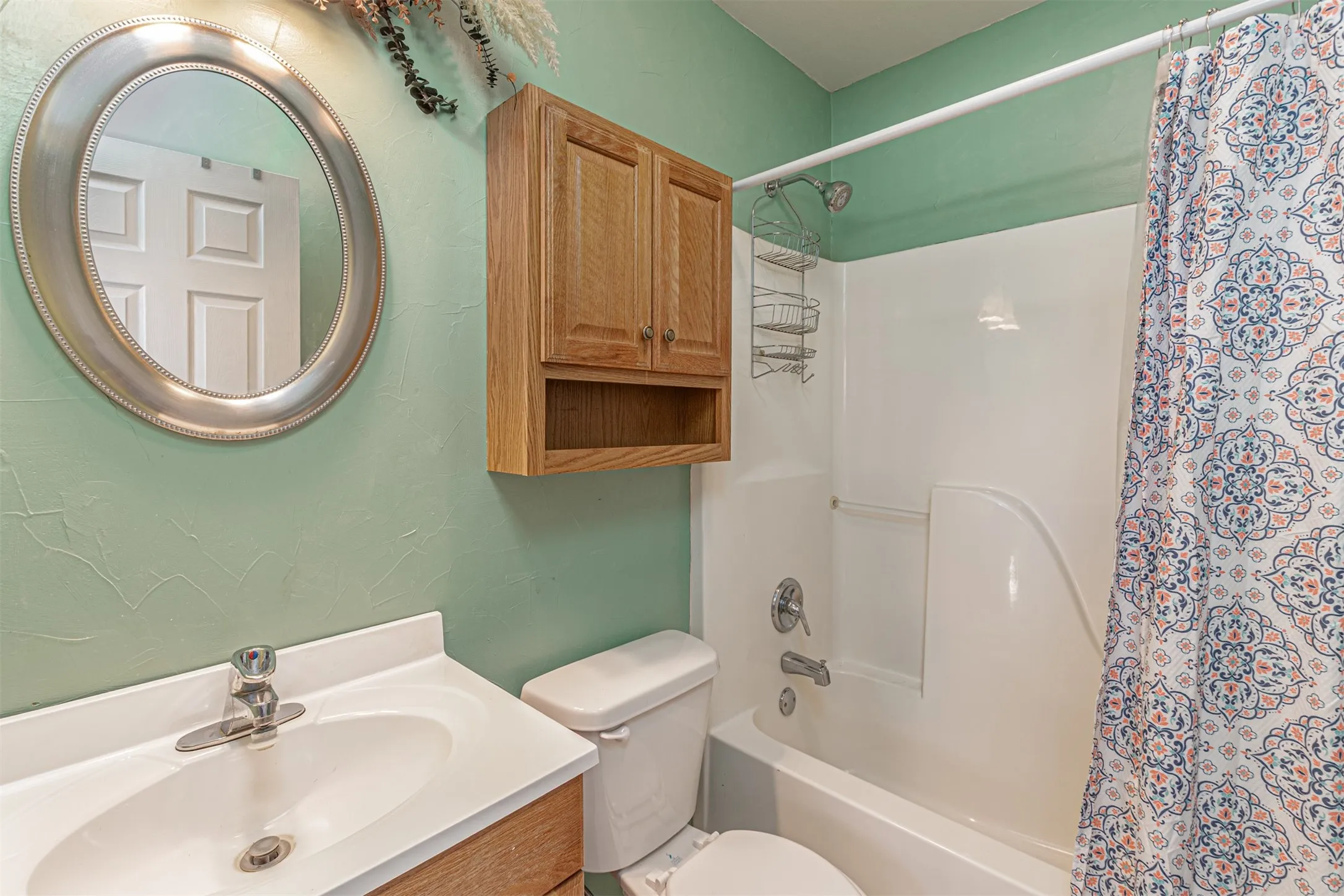Single Family Residence For Sale in Wood County , 111 Private Road 6980, Alba, Texas 75410, 2 Bedroom, 2 Bathroom, Garage spaces, 1,392 Sqft, built in 2005, mls#21321994, Real Estate Agent in Alba, Homes For Sale in Wood county, Homes For Sale in Alba, Realtor in Alba Texas, Real Estate Brokerage Independent Realty Texas, Luminita Cordes Realtor