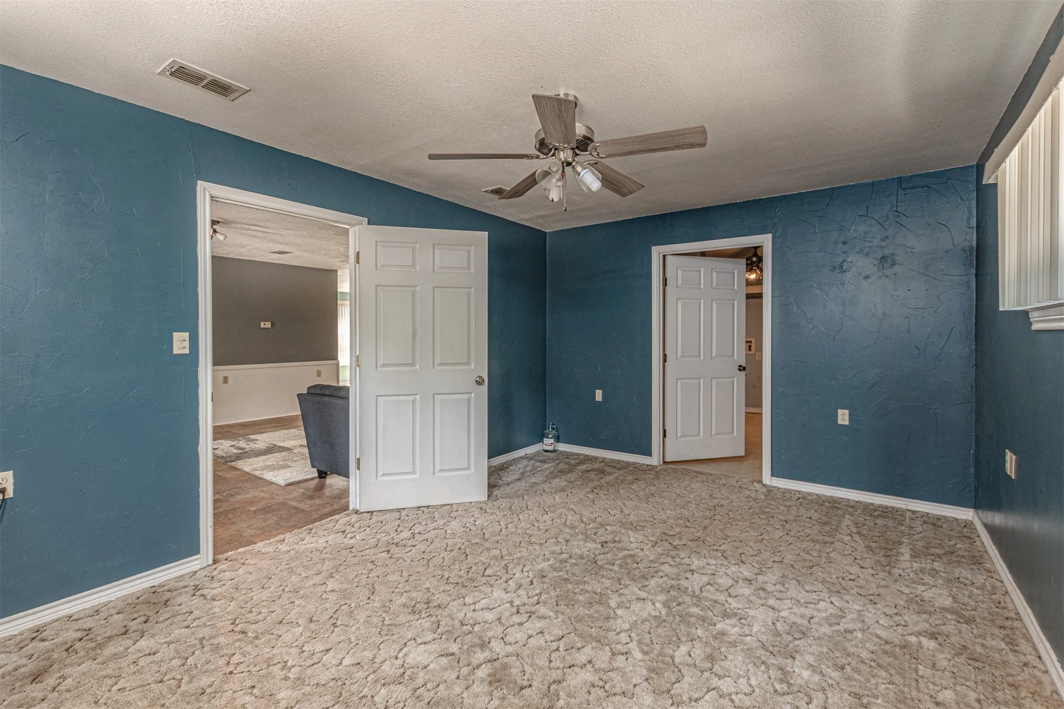 Single Family Residence For Sale in Wood County , 111 Private Road 6980, Alba, Texas 75410, 2 Bedroom, 2 Bathroom, Garage spaces, 1,392 Sqft, built in 2005, mls#21321994, Real Estate Agent in Alba, Homes For Sale in Wood county, Homes For Sale in Alba, Realtor in Alba Texas, Real Estate Brokerage Independent Realty Texas, Luminita Cordes Realtor