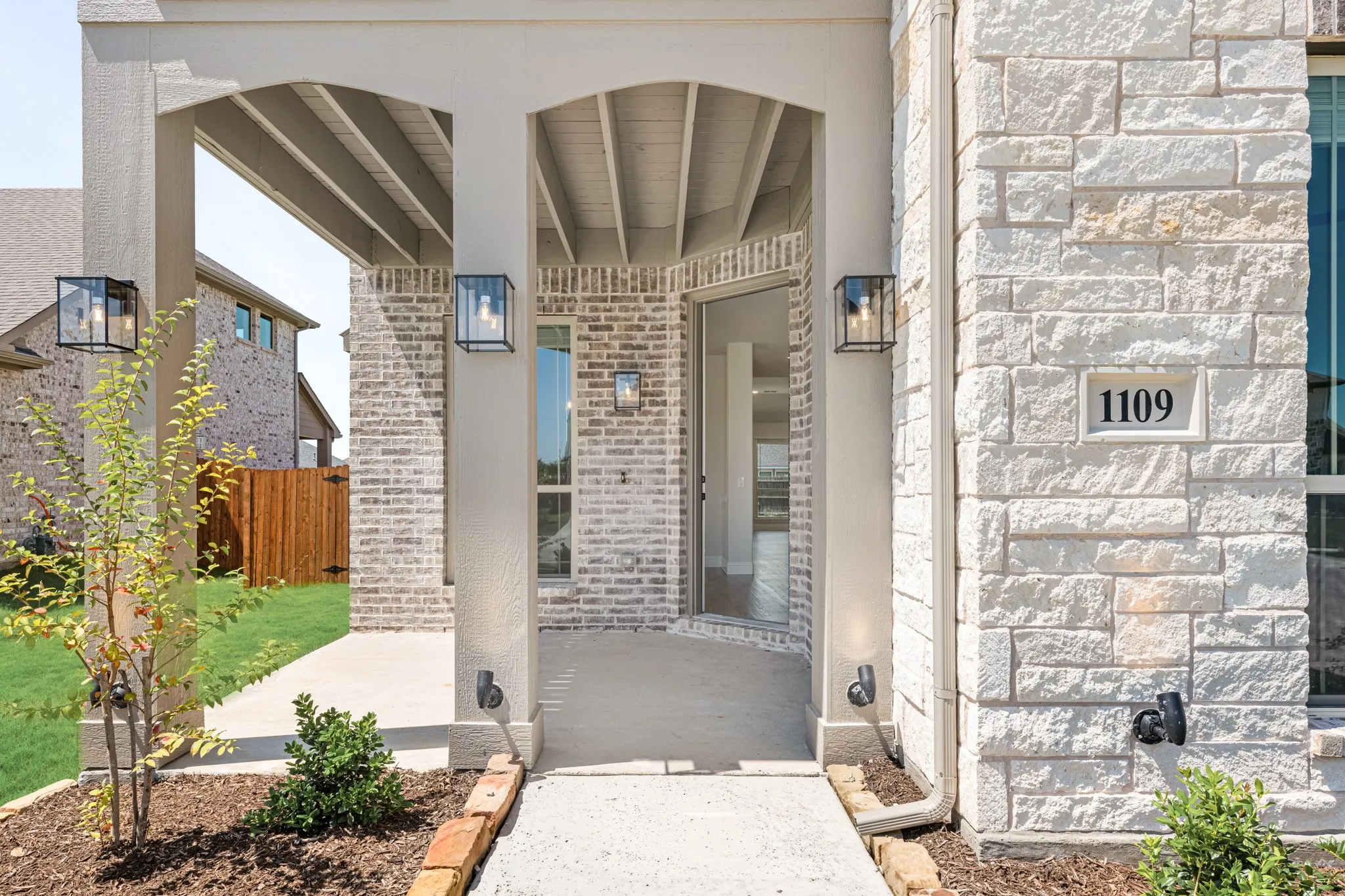 Single Family Residence For Sale in Ellis County , 1109 Cardinal Drive, Midlothian, Texas 76065, 5 Bedroom, 4 Bathroom, 2 Garage spaces, 3,430 Sqft, built in 2025, mls#21323431, Real Estate Agent in Midlothian, Homes For Sale in Ellis county, Homes For Sale in Midlothian, Realtor in Midlothian Texas, Real Estate Brokerage Independent Realty Texas, Luminita Cordes Realtor