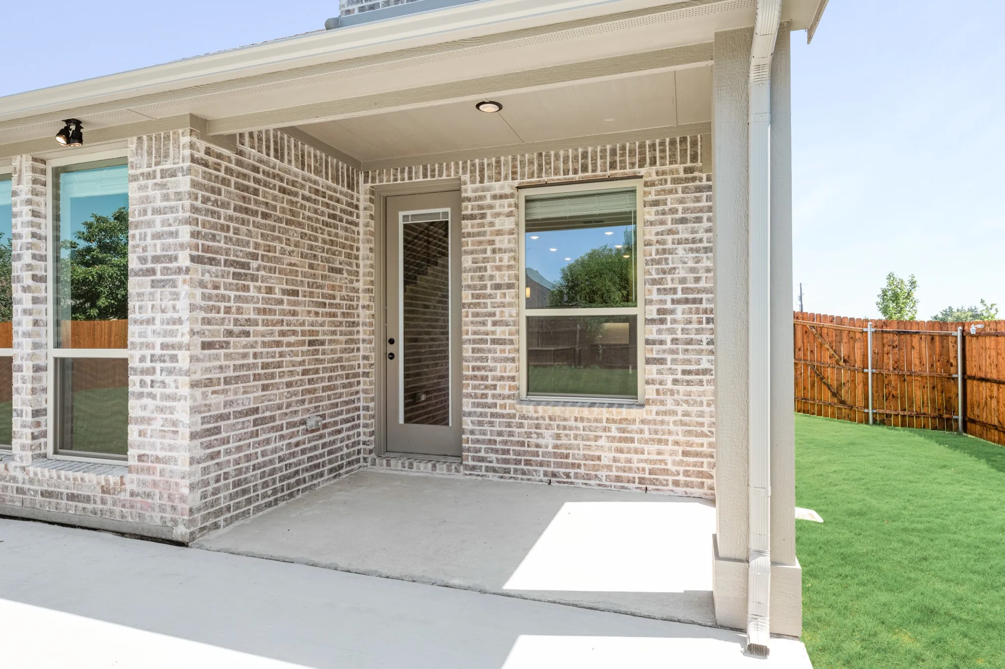 Single Family Residence For Sale in Ellis County , 1109 Cardinal Drive, Midlothian, Texas 76065, 5 Bedroom, 4 Bathroom, 2 Garage spaces, 3,430 Sqft, built in 2025, mls#21323431, Real Estate Agent in Midlothian, Homes For Sale in Ellis county, Homes For Sale in Midlothian, Realtor in Midlothian Texas, Real Estate Brokerage Independent Realty Texas, Luminita Cordes Realtor