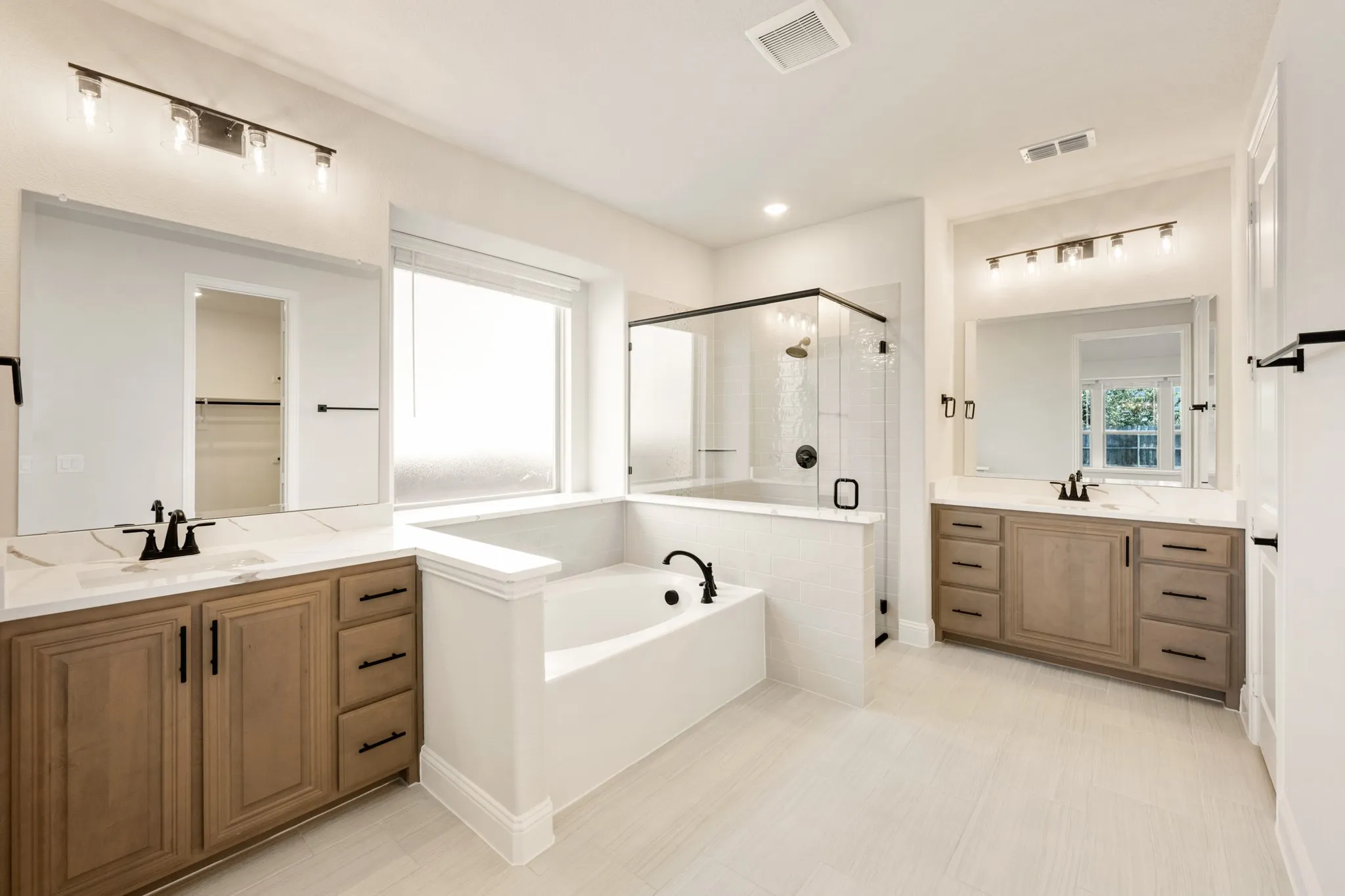 Single Family Residence For Sale in Ellis County , 1109 Cardinal Drive, Midlothian, Texas 76065, 5 Bedroom, 4 Bathroom, 2 Garage spaces, 3,430 Sqft, built in 2025, mls#21323431, Real Estate Agent in Midlothian, Homes For Sale in Ellis county, Homes For Sale in Midlothian, Realtor in Midlothian Texas, Real Estate Brokerage Independent Realty Texas, Luminita Cordes Realtor