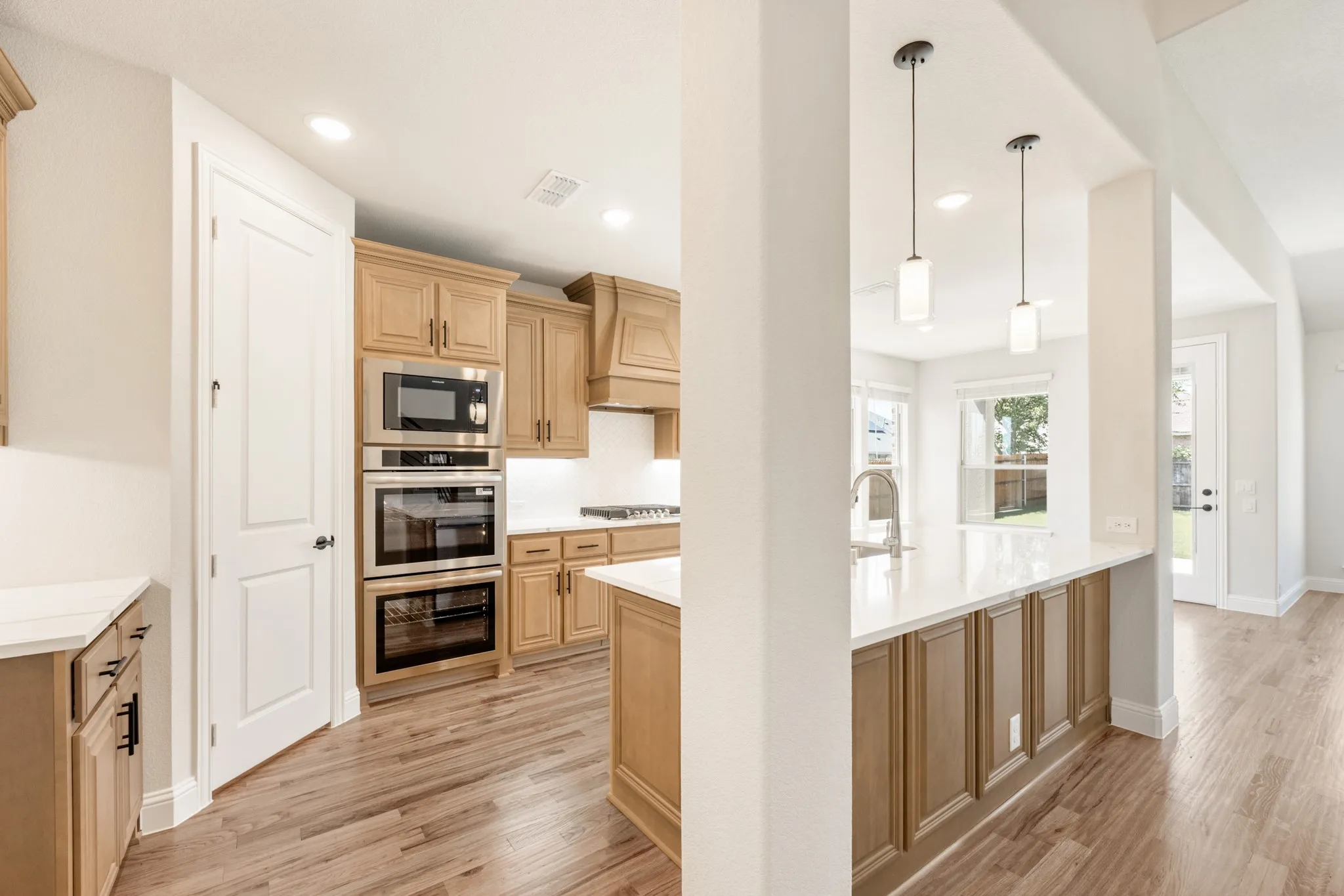 Single Family Residence For Sale in Ellis County , 1109 Cardinal Drive, Midlothian, Texas 76065, 5 Bedroom, 4 Bathroom, 2 Garage spaces, 3,430 Sqft, built in 2025, mls#21323431, Real Estate Agent in Midlothian, Homes For Sale in Ellis county, Homes For Sale in Midlothian, Realtor in Midlothian Texas, Real Estate Brokerage Independent Realty Texas, Luminita Cordes Realtor