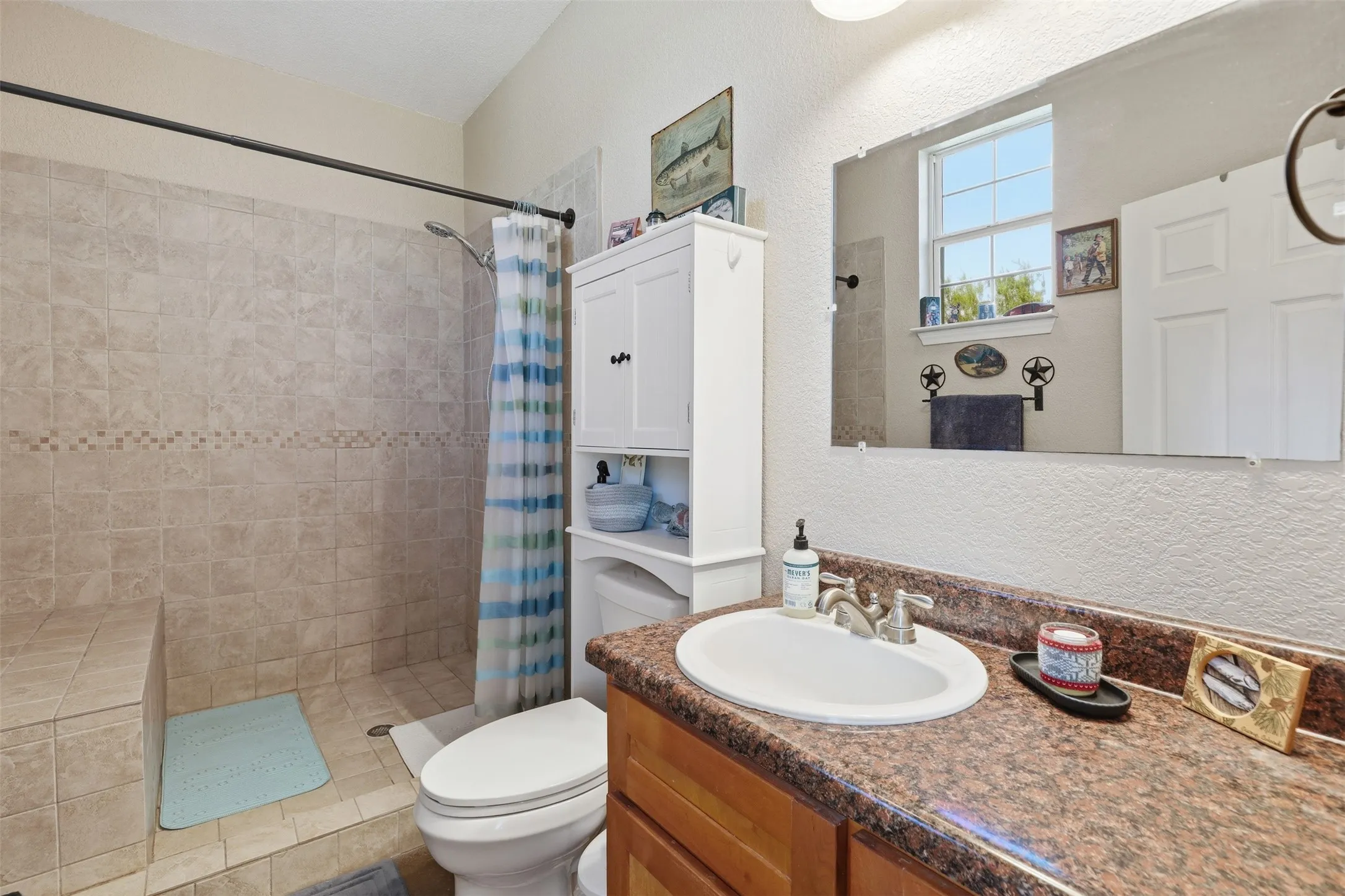 Single Family Residence For Sale in Parker County , 5770 W Highway 199, Springtown, Texas 76082, 2 Bedroom, 2 Bathroom, Garage spaces, 1,420 Sqft, built in 2010, mls#21312584, Real Estate Agent in Springtown, Homes For Sale in Parker county, Homes For Sale in Springtown, Realtor in Springtown Texas, Real Estate Brokerage Independent Realty Texas, Luminita Cordes Realtor