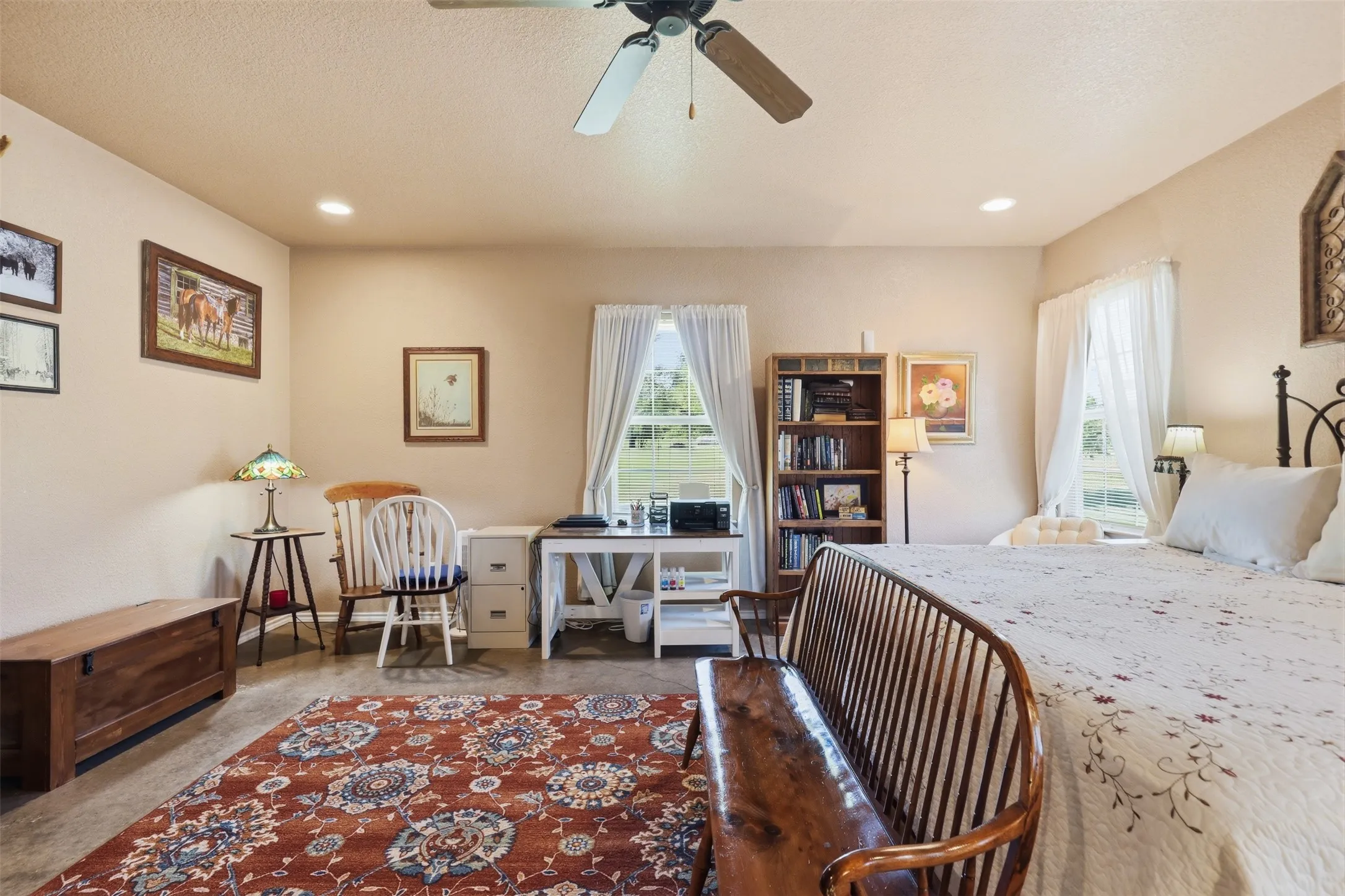 Single Family Residence For Sale in Parker County , 5770 W Highway 199, Springtown, Texas 76082, 2 Bedroom, 2 Bathroom, Garage spaces, 1,420 Sqft, built in 2010, mls#21312584, Real Estate Agent in Springtown, Homes For Sale in Parker county, Homes For Sale in Springtown, Realtor in Springtown Texas, Real Estate Brokerage Independent Realty Texas, Luminita Cordes Realtor