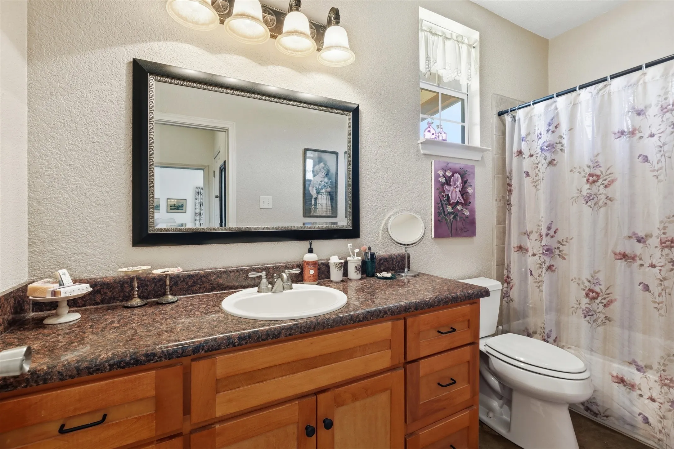 Single Family Residence For Sale in Parker County , 5770 W Highway 199, Springtown, Texas 76082, 2 Bedroom, 2 Bathroom, Garage spaces, 1,420 Sqft, built in 2010, mls#21312584, Real Estate Agent in Springtown, Homes For Sale in Parker county, Homes For Sale in Springtown, Realtor in Springtown Texas, Real Estate Brokerage Independent Realty Texas, Luminita Cordes Realtor