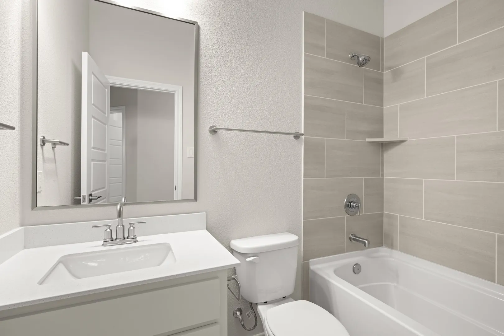 DFW-El Dorado-Concept 1991-461 Carnero Drive-Bathroom-Risewell Homes-1