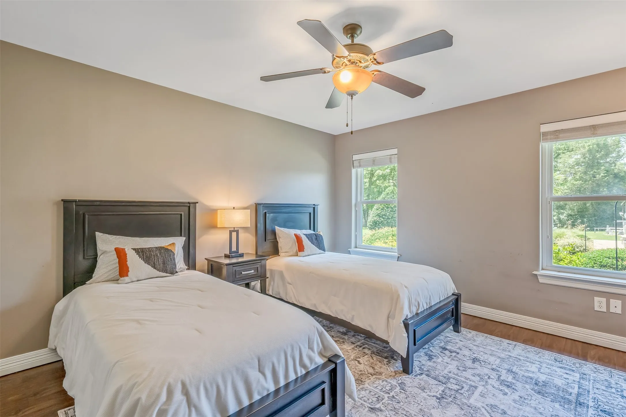 Single Family Residence For Sale in Gregg County , 377 Utzman Road, Kilgore, Texas 75662, 4 Bedroom, 4 Bathroom, 3 Garage spaces, 2,538 Sqft, built in 2002, Price $819,000, mls#21323419, Real Estate Agent in Kilgore, Homes For Sale in Gregg county, Homes For Sale in Kilgore, Realtor in Kilgore Texas, Real Estate Brokerage Independent Realty Texas, Luminita Cordes Realtor