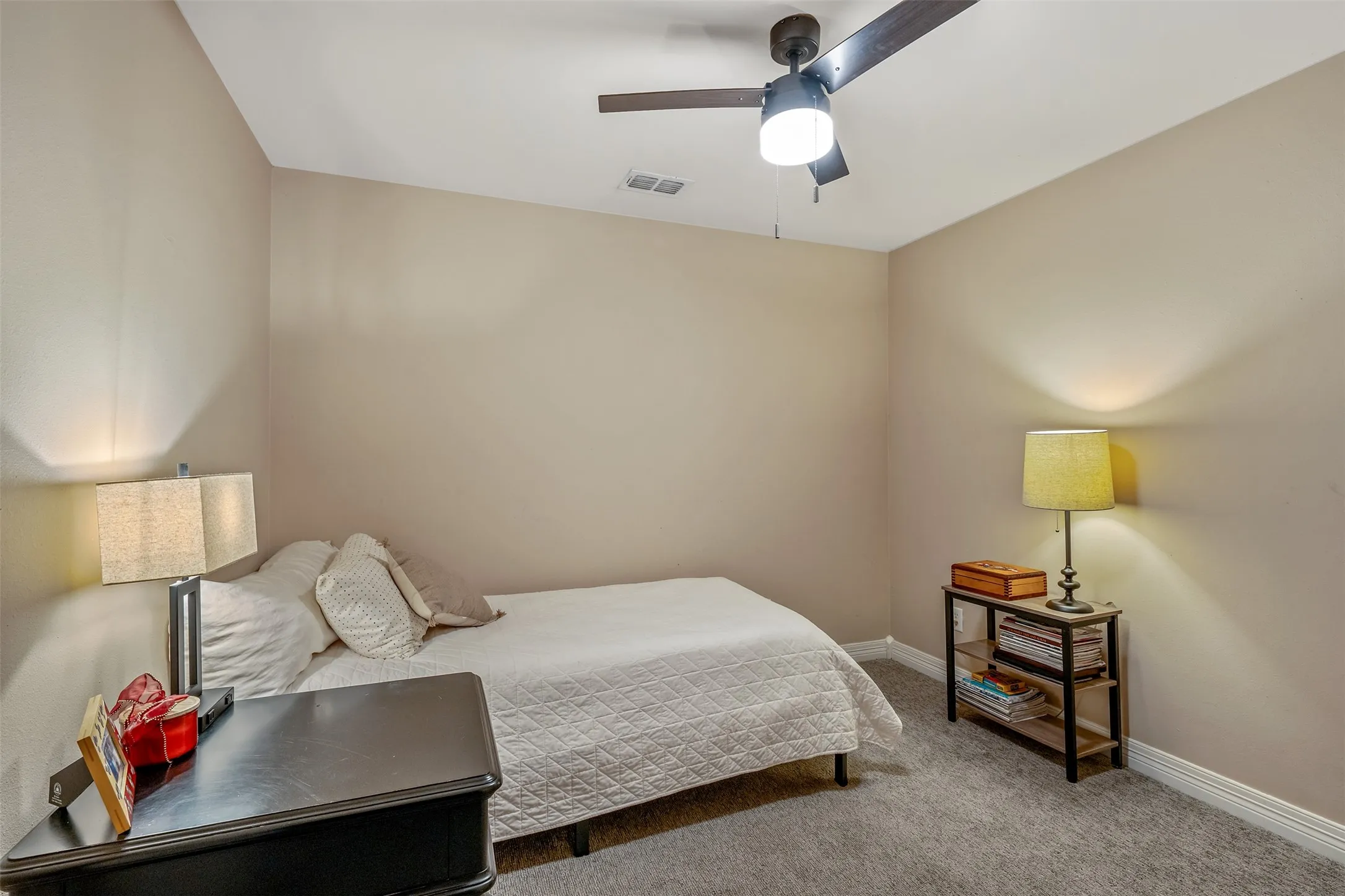 Single Family Residence For Sale in Gregg County , 377 Utzman Road, Kilgore, Texas 75662, 4 Bedroom, 4 Bathroom, 3 Garage spaces, 2,538 Sqft, built in 2002, Price $819,000, mls#21323419, Real Estate Agent in Kilgore, Homes For Sale in Gregg county, Homes For Sale in Kilgore, Realtor in Kilgore Texas, Real Estate Brokerage Independent Realty Texas, Luminita Cordes Realtor