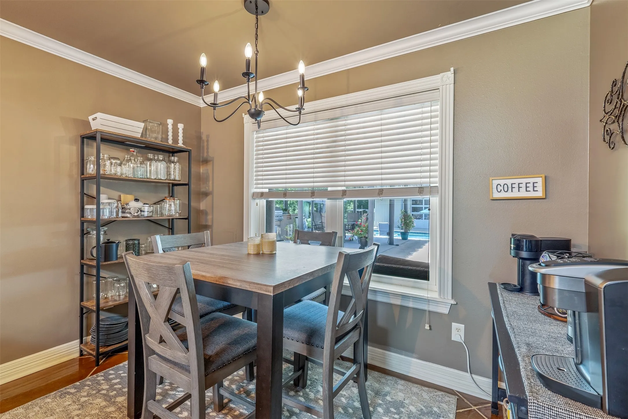 Single Family Residence For Sale in Gregg County , 377 Utzman Road, Kilgore, Texas 75662, 4 Bedroom, 4 Bathroom, 3 Garage spaces, 2,538 Sqft, built in 2002, Price $819,000, mls#21323419, Real Estate Agent in Kilgore, Homes For Sale in Gregg county, Homes For Sale in Kilgore, Realtor in Kilgore Texas, Real Estate Brokerage Independent Realty Texas, Luminita Cordes Realtor