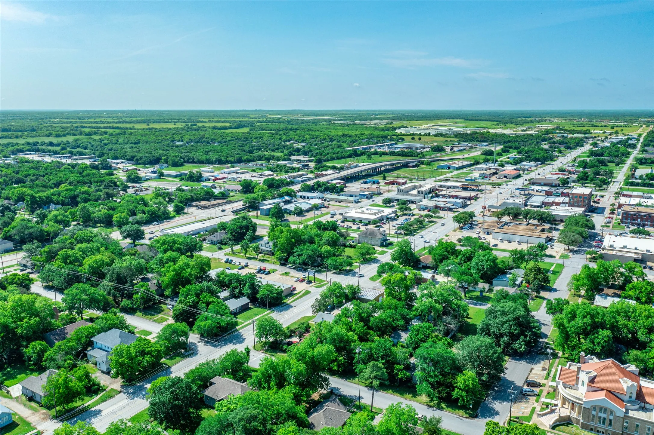 Office For Sale in Kaufman County , 405 N Virginia Street, Terrell, Texas 75160, 0, 0, Garage spaces, 0 Sqft, built in 1908, Price $49,999, mls#21320027, Real Estate Agent in Terrell, Homes For Sale in Kaufman county, Homes For Sale in Terrell, Realtor in Terrell Texas, Real Estate Brokerage Independent Realty Texas, Luminita Cordes Realtor
