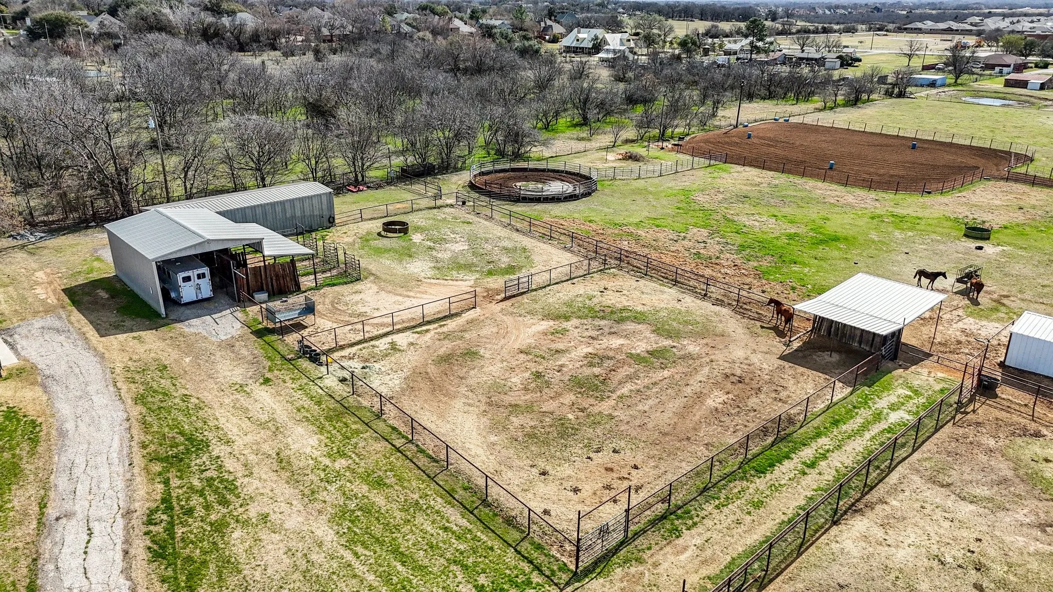 Single Family Residence For Sale in Denton County , 309 Sanders Road, Denton, Texas 76210, 3 Bedroom, 3 Bathroom, Garage spaces, 2,327 Sqft, built in 1989, Price $840,000, mls#21323503, Real Estate Agent in Denton, Homes For Sale in Denton county, Homes For Sale in Denton, Realtor in Denton Texas, Real Estate Brokerage Independent Realty Texas, Luminita Cordes Realtor