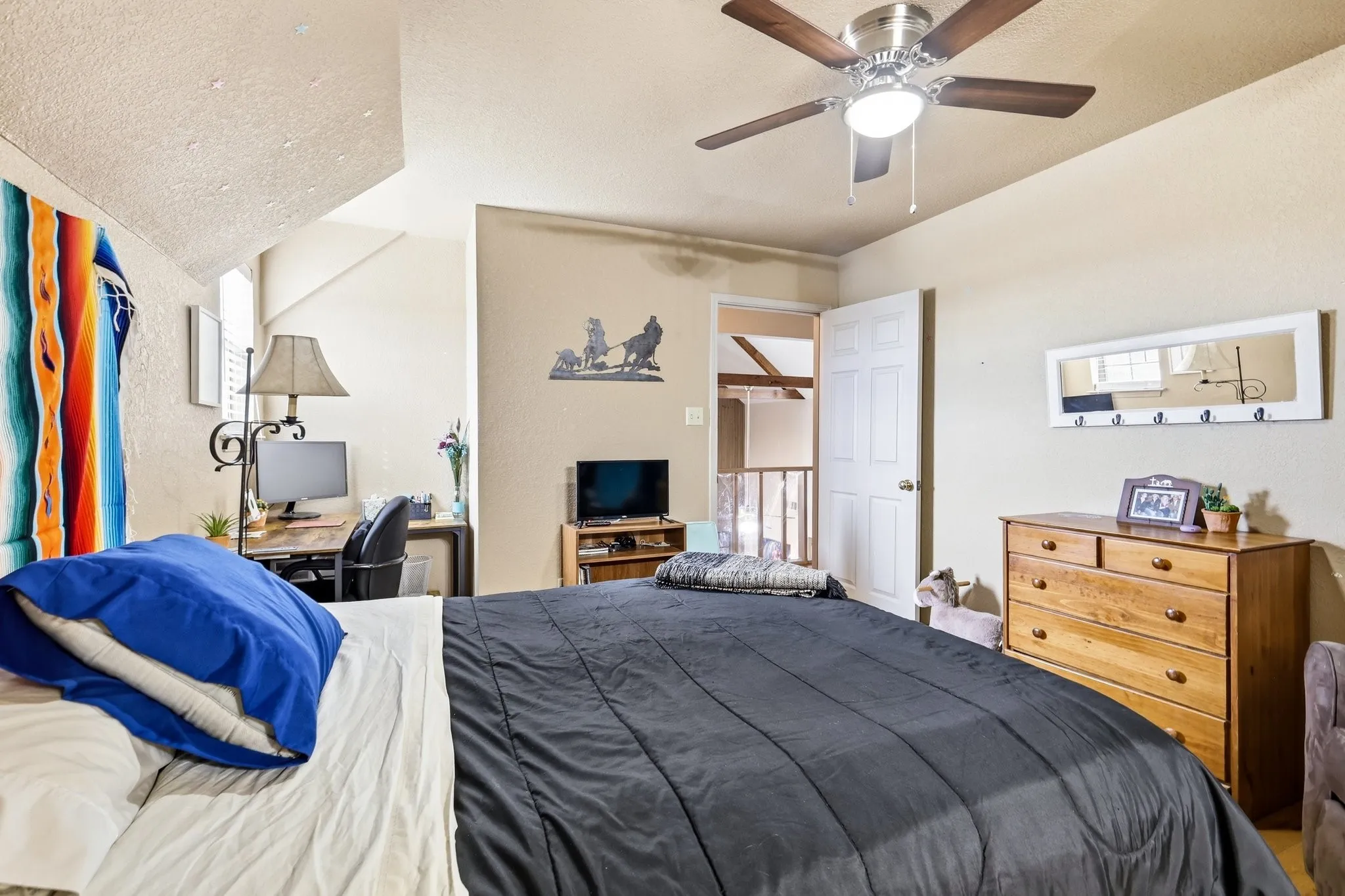 Single Family Residence For Sale in Denton County , 309 Sanders Road, Denton, Texas 76210, 3 Bedroom, 3 Bathroom, Garage spaces, 2,327 Sqft, built in 1989, Price $840,000, mls#21323503, Real Estate Agent in Denton, Homes For Sale in Denton county, Homes For Sale in Denton, Realtor in Denton Texas, Real Estate Brokerage Independent Realty Texas, Luminita Cordes Realtor