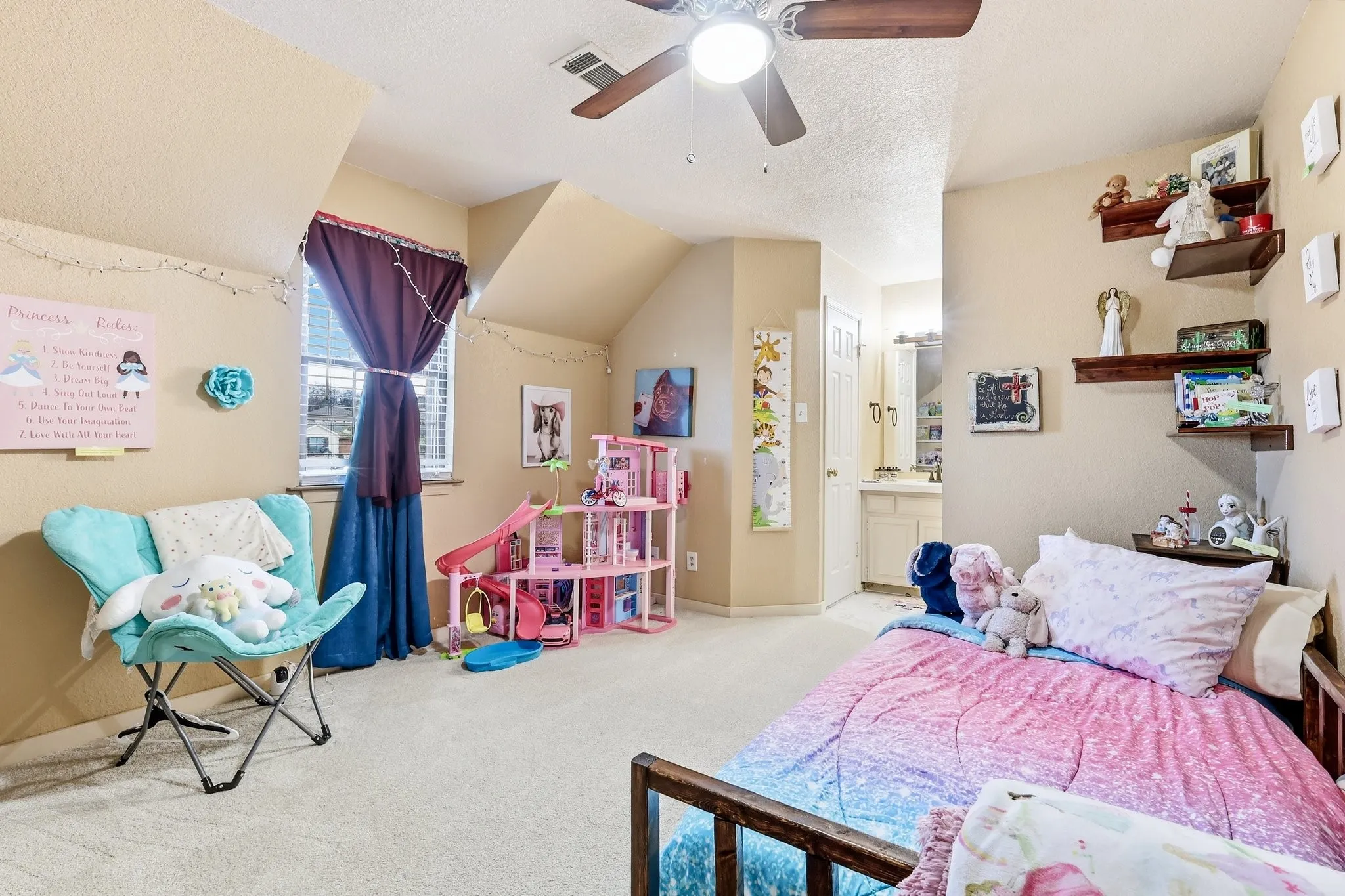 Single Family Residence For Sale in Denton County , 309 Sanders Road, Denton, Texas 76210, 3 Bedroom, 3 Bathroom, Garage spaces, 2,327 Sqft, built in 1989, Price $840,000, mls#21323503, Real Estate Agent in Denton, Homes For Sale in Denton county, Homes For Sale in Denton, Realtor in Denton Texas, Real Estate Brokerage Independent Realty Texas, Luminita Cordes Realtor