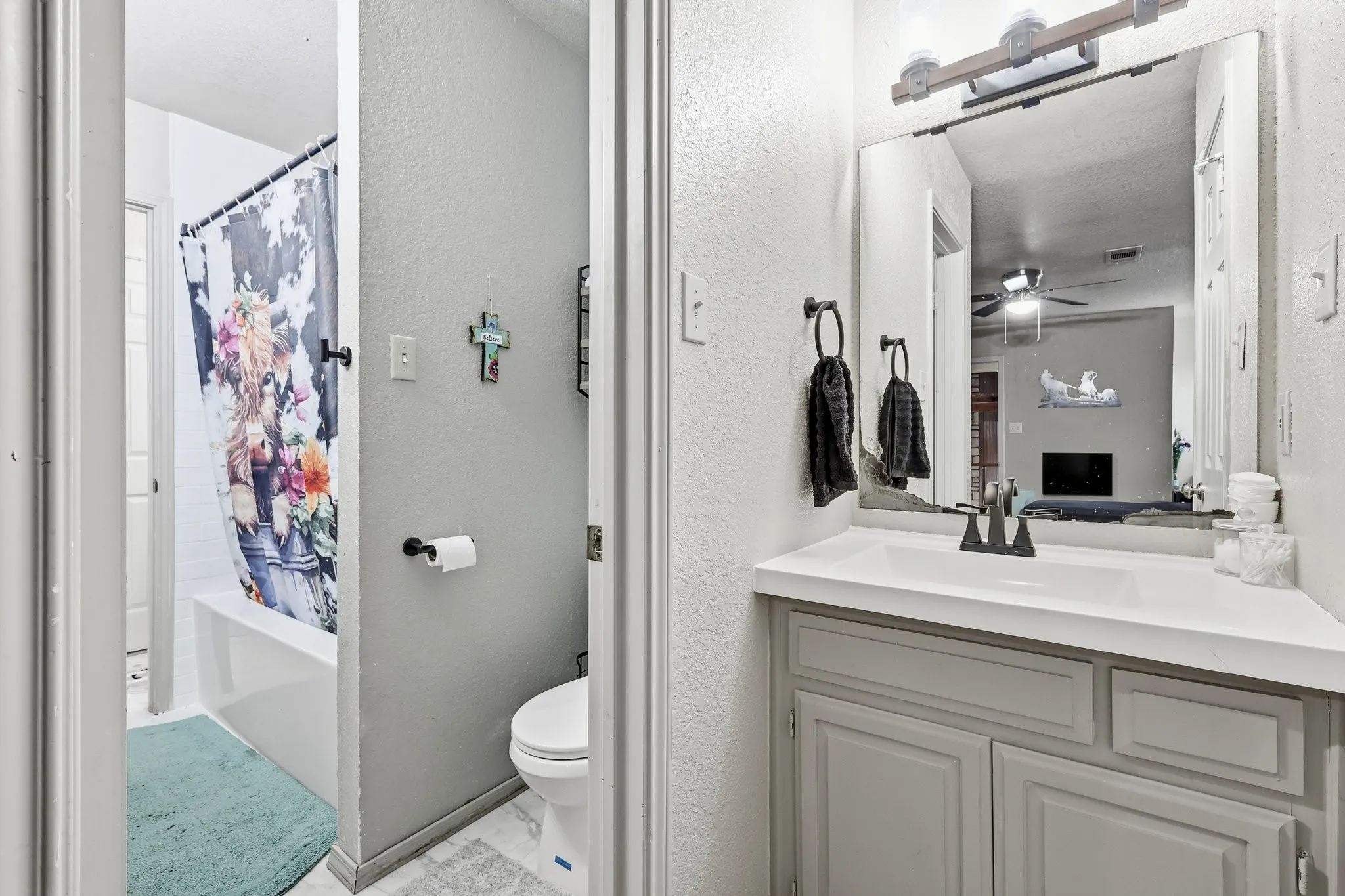Single Family Residence For Sale in Denton County , 309 Sanders Road, Denton, Texas 76210, 3 Bedroom, 3 Bathroom, Garage spaces, 2,327 Sqft, built in 1989, Price $840,000, mls#21323503, Real Estate Agent in Denton, Homes For Sale in Denton county, Homes For Sale in Denton, Realtor in Denton Texas, Real Estate Brokerage Independent Realty Texas, Luminita Cordes Realtor
