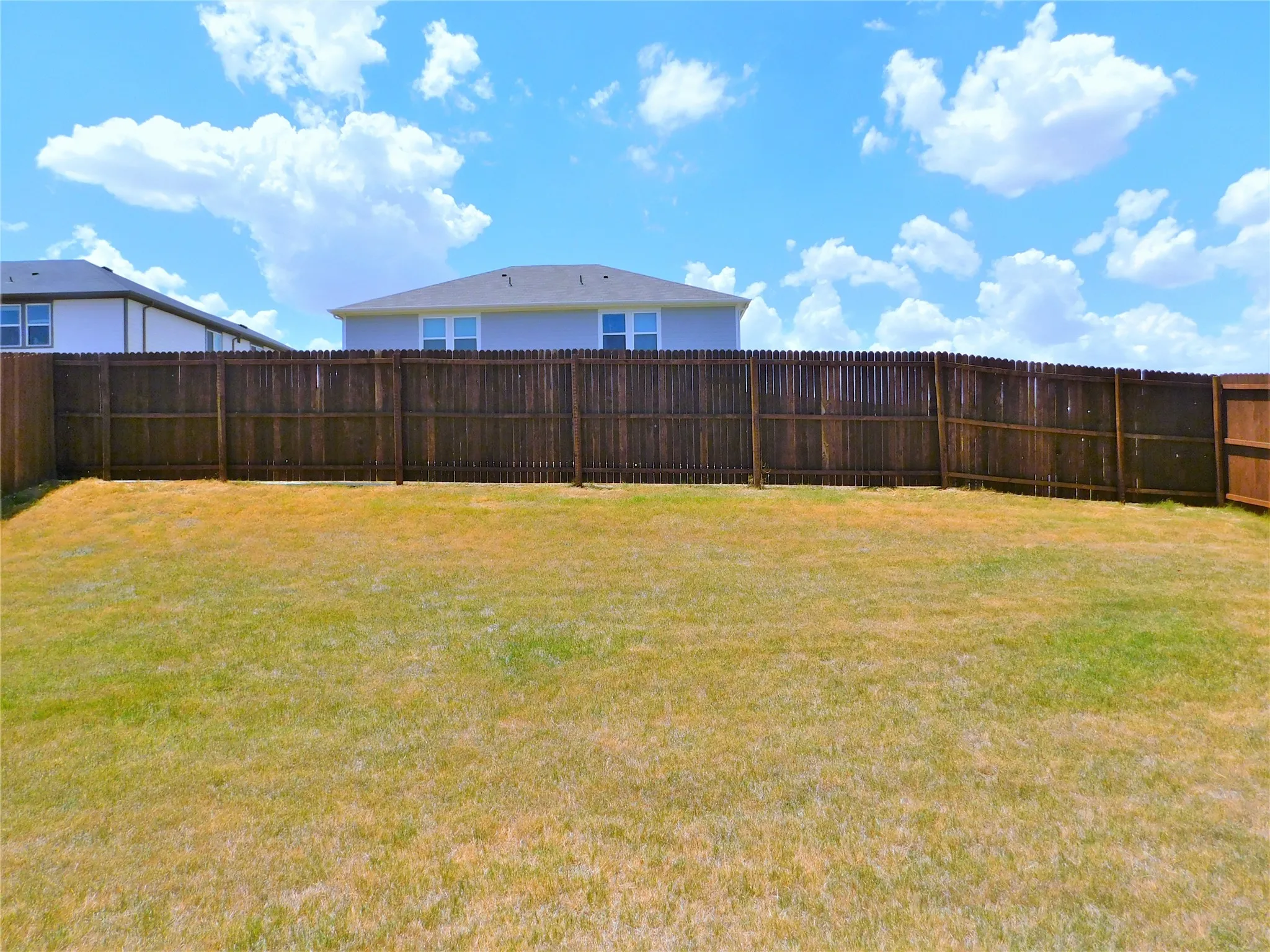 Single Family Residence For Rent in Denton County , 4025 Huntington Drive, Denton, Texas 76209, 4 Bedroom, 3 Bathroom, 2 Garage spaces, 2,374 Sqft, built in 2021, mls#21323465, Real Estate Agent in Denton, Homes For Rent in Denton county, Homes For Rent in Denton, Realtor in Denton Texas, Real Estate Brokerage Independent Realty Texas, Luminita Cordes Realtor