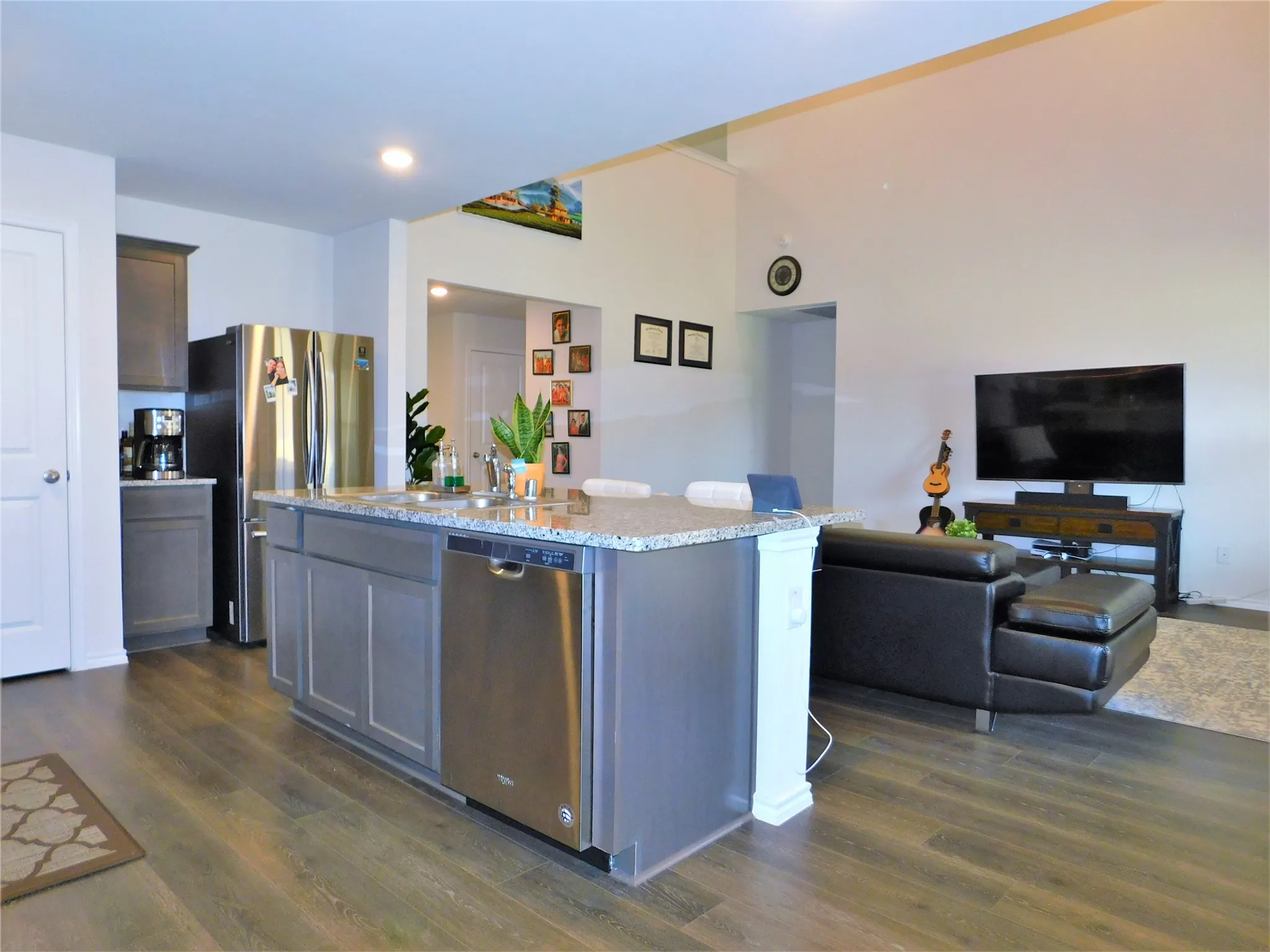 Single Family Residence For Rent in Denton County , 4025 Huntington Drive, Denton, Texas 76209, 4 Bedroom, 3 Bathroom, 2 Garage spaces, 2,374 Sqft, built in 2021, mls#21323465, Real Estate Agent in Denton, Homes For Rent in Denton county, Homes For Rent in Denton, Realtor in Denton Texas, Real Estate Brokerage Independent Realty Texas, Luminita Cordes Realtor