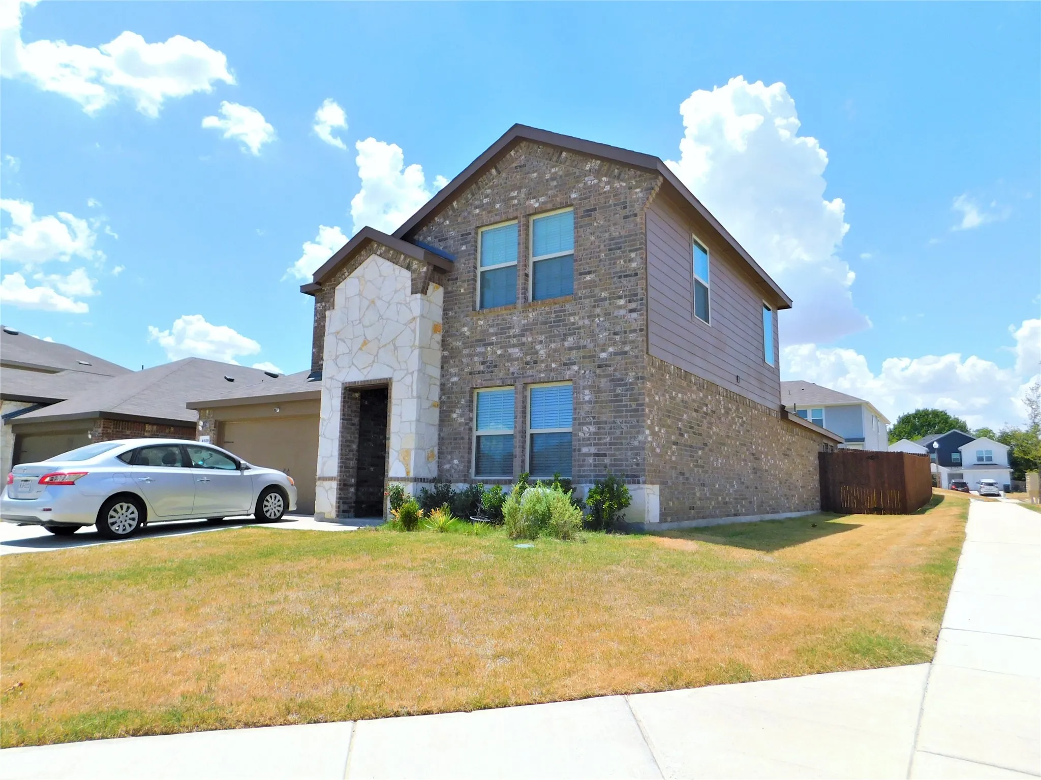 Single Family Residence For Rent in Denton County , 4025 Huntington Drive, Denton, Texas 76209, 4 Bedroom, 3 Bathroom, 2 Garage spaces, 2,374 Sqft, built in 2021, mls#21323465, Real Estate Agent in Denton, Homes For Rent in Denton county, Homes For Rent in Denton, Realtor in Denton Texas, Real Estate Brokerage Independent Realty Texas, Luminita Cordes Realtor