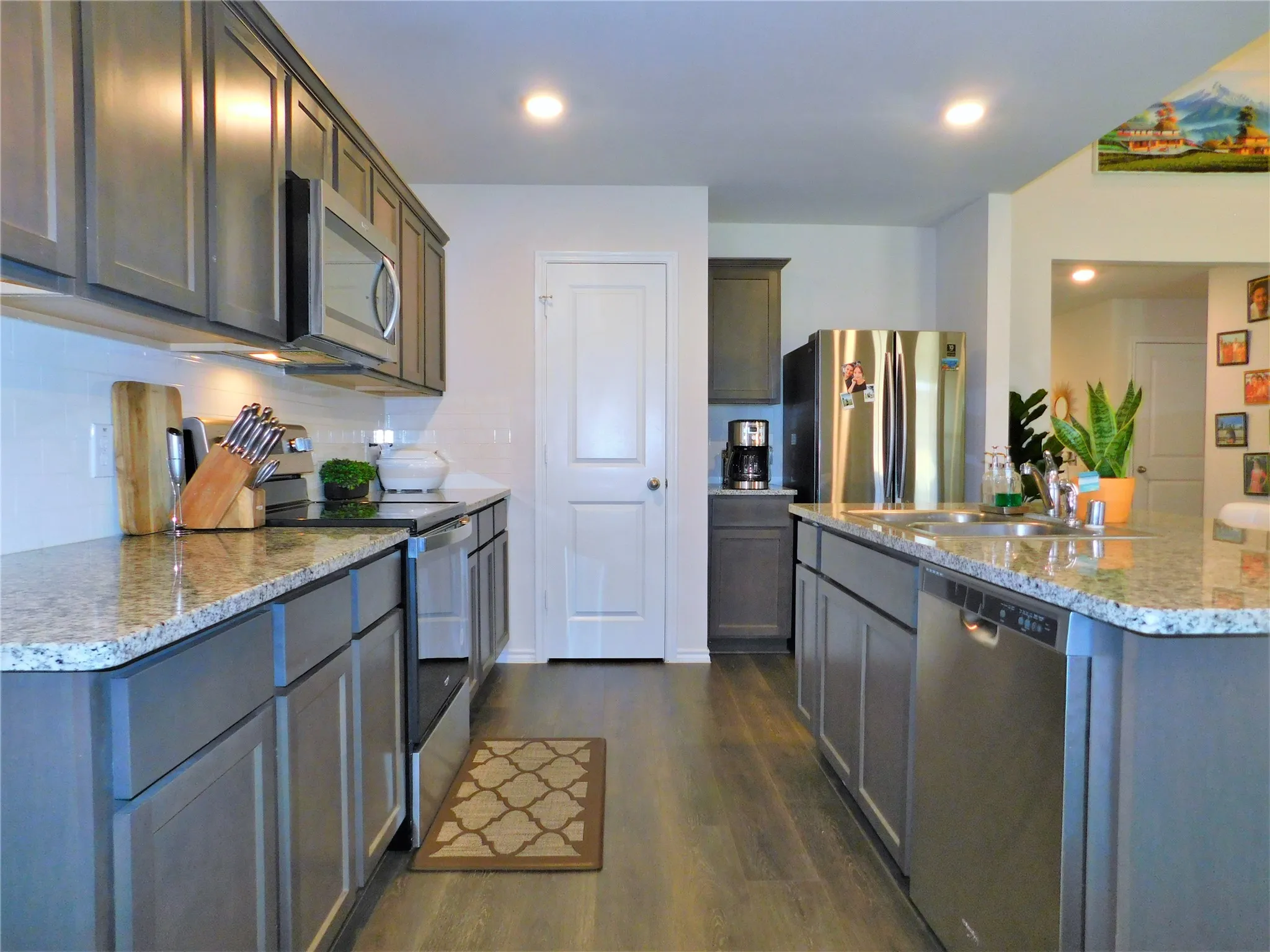 Single Family Residence For Rent in Denton County , 4025 Huntington Drive, Denton, Texas 76209, 4 Bedroom, 3 Bathroom, 2 Garage spaces, 2,374 Sqft, built in 2021, mls#21323465, Real Estate Agent in Denton, Homes For Rent in Denton county, Homes For Rent in Denton, Realtor in Denton Texas, Real Estate Brokerage Independent Realty Texas, Luminita Cordes Realtor