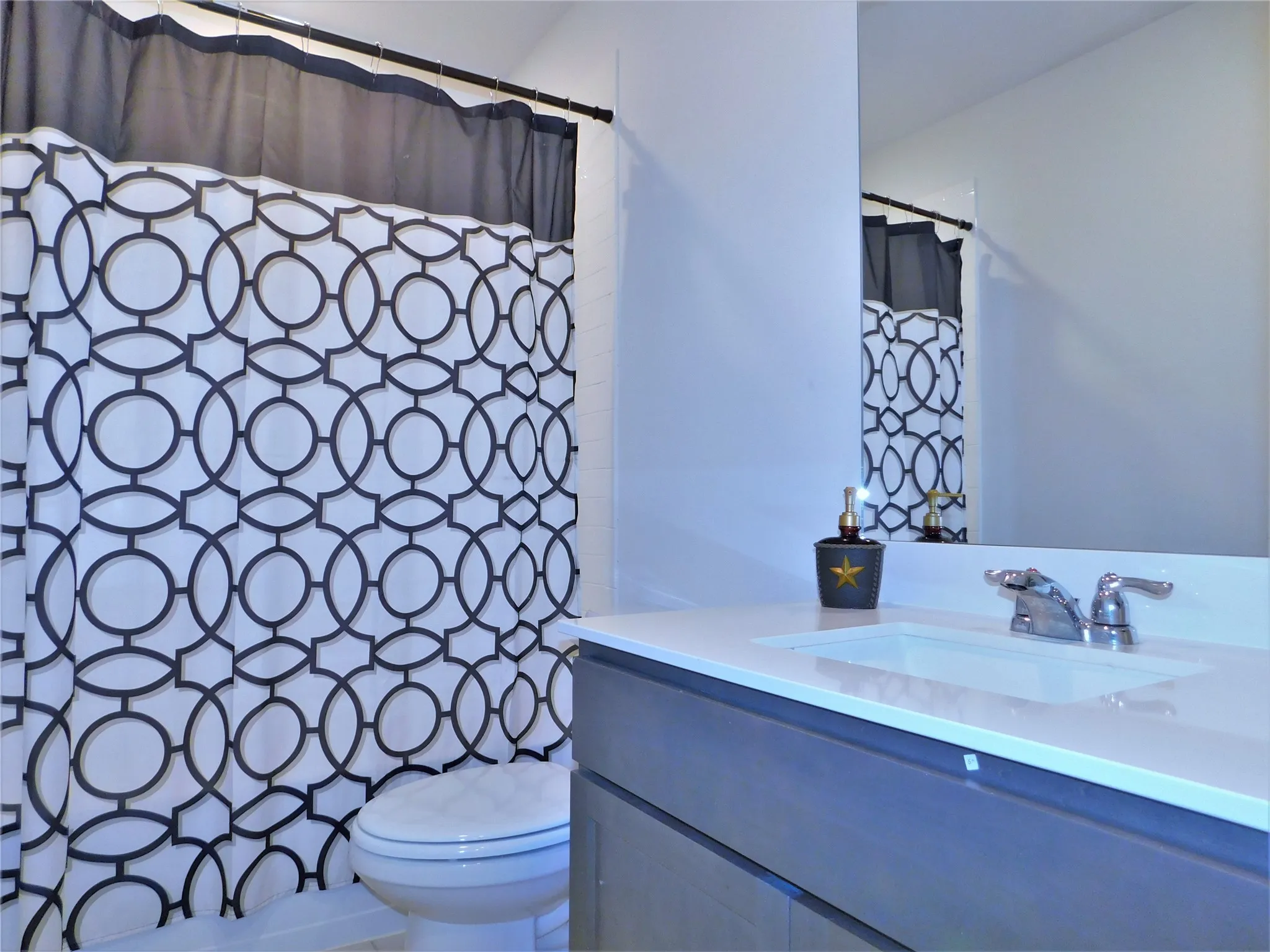 Single Family Residence For Rent in Denton County , 4025 Huntington Drive, Denton, Texas 76209, 4 Bedroom, 3 Bathroom, 2 Garage spaces, 2,374 Sqft, built in 2021, mls#21323465, Real Estate Agent in Denton, Homes For Rent in Denton county, Homes For Rent in Denton, Realtor in Denton Texas, Real Estate Brokerage Independent Realty Texas, Luminita Cordes Realtor