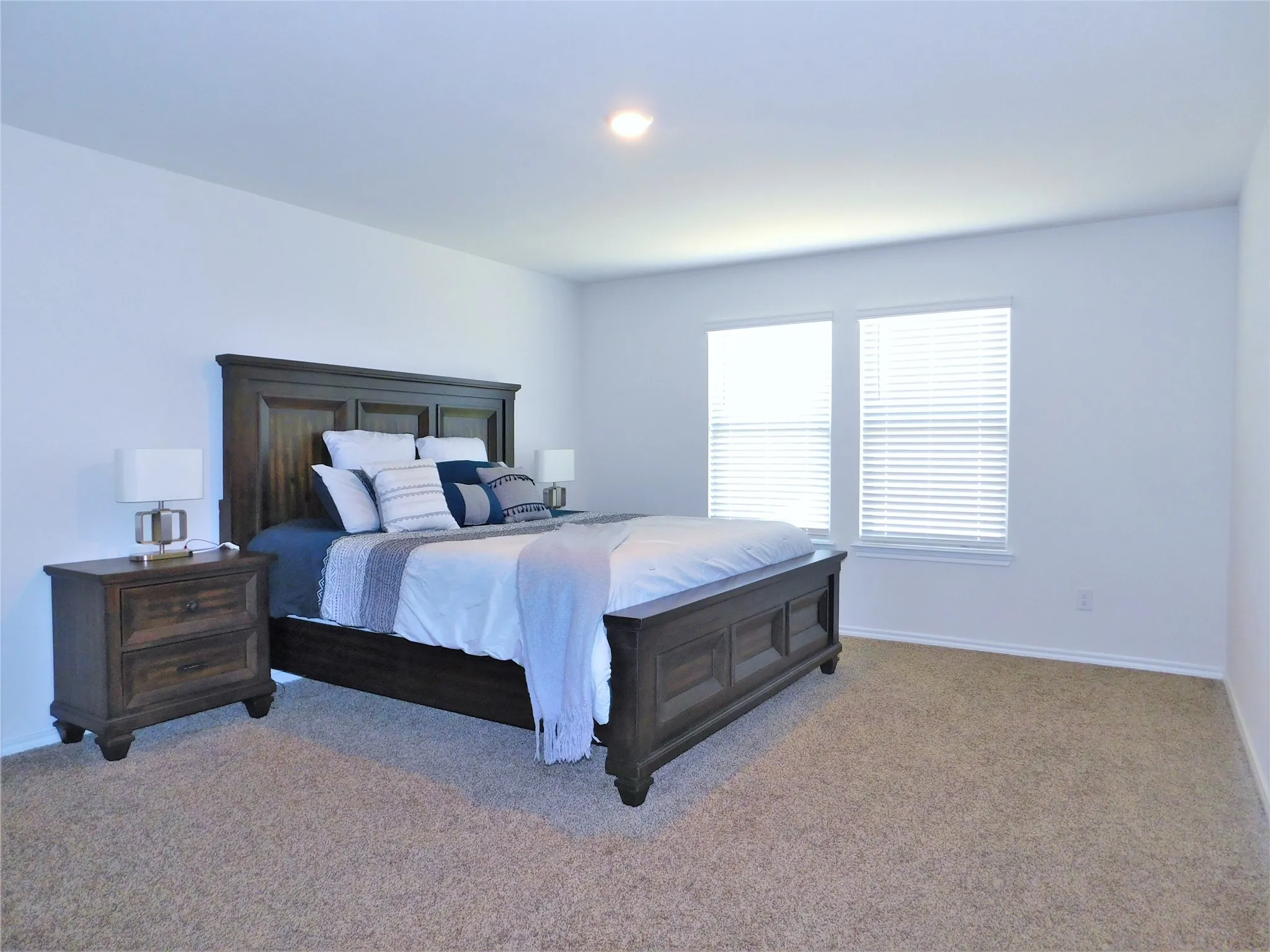 Single Family Residence For Rent in Denton County , 4025 Huntington Drive, Denton, Texas 76209, 4 Bedroom, 3 Bathroom, 2 Garage spaces, 2,374 Sqft, built in 2021, mls#21323465, Real Estate Agent in Denton, Homes For Rent in Denton county, Homes For Rent in Denton, Realtor in Denton Texas, Real Estate Brokerage Independent Realty Texas, Luminita Cordes Realtor