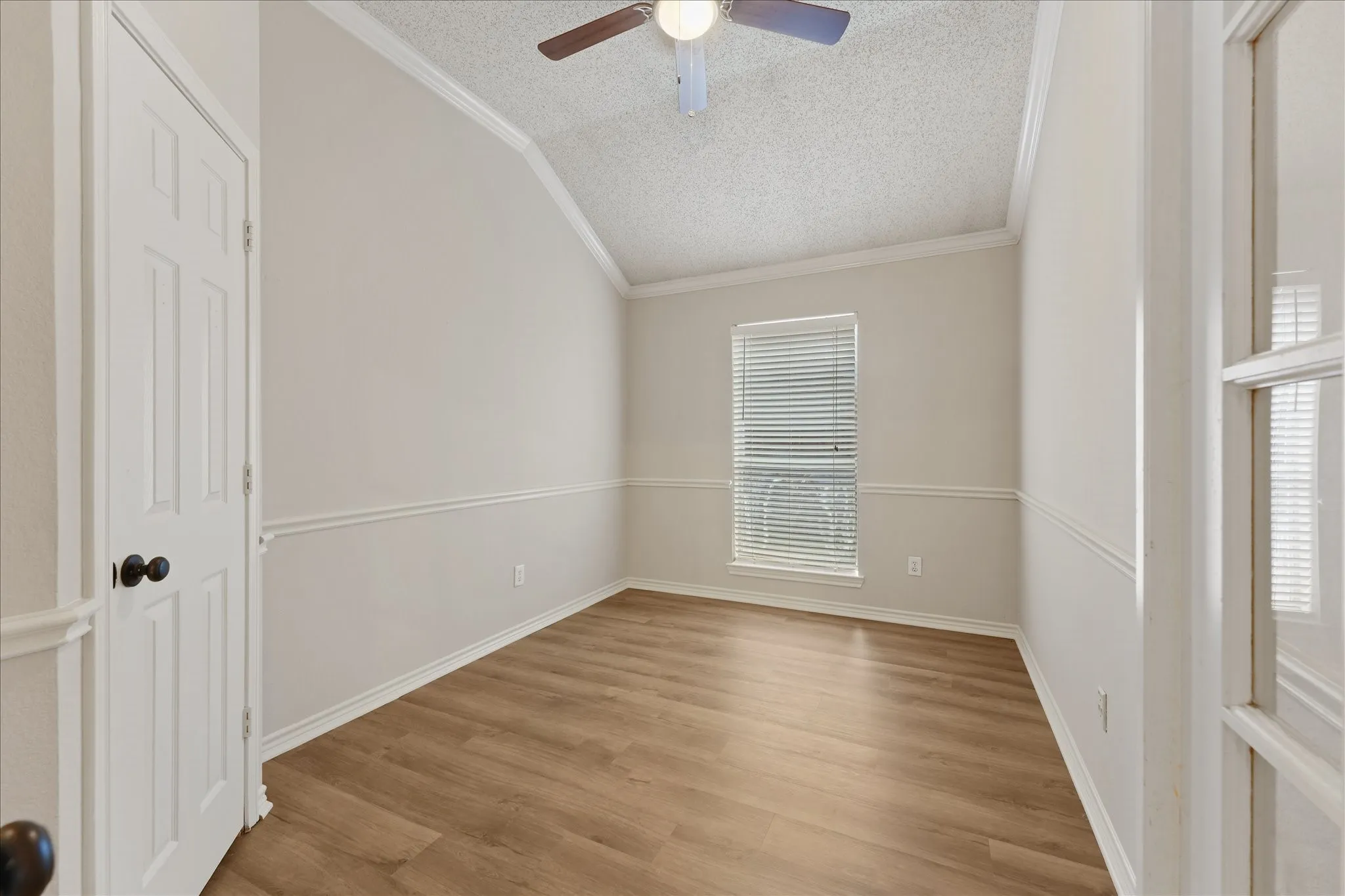 Single Family Residence For Rent in Collin County , 11900 PORT Road, Frisco, Texas 75035, 3 Bedroom, 2 Bathroom, 2 Garage spaces, 1,924 Sqft, built in 1996, mls#21323504, Real Estate Agent in Frisco, Homes For Rent in Collin county, Homes For Rent in Frisco, Realtor in Frisco Texas, Real Estate Brokerage Independent Realty Texas, Luminita Cordes Realtor