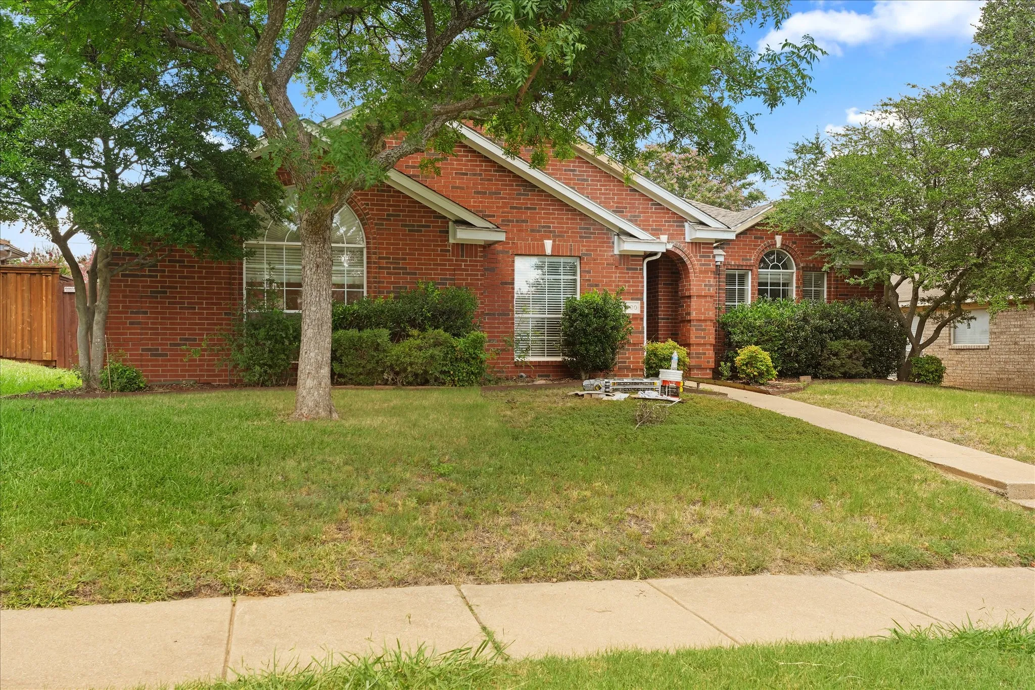 Single Family Residence For Rent in Collin County , 11900 PORT Road, Frisco, Texas 75035, 3 Bedroom, 2 Bathroom, 2 Garage spaces, 1,924 Sqft, built in 1996, mls#21323504, Real Estate Agent in Frisco, Homes For Rent in Collin county, Homes For Rent in Frisco, Realtor in Frisco Texas, Real Estate Brokerage Independent Realty Texas, Luminita Cordes Realtor
